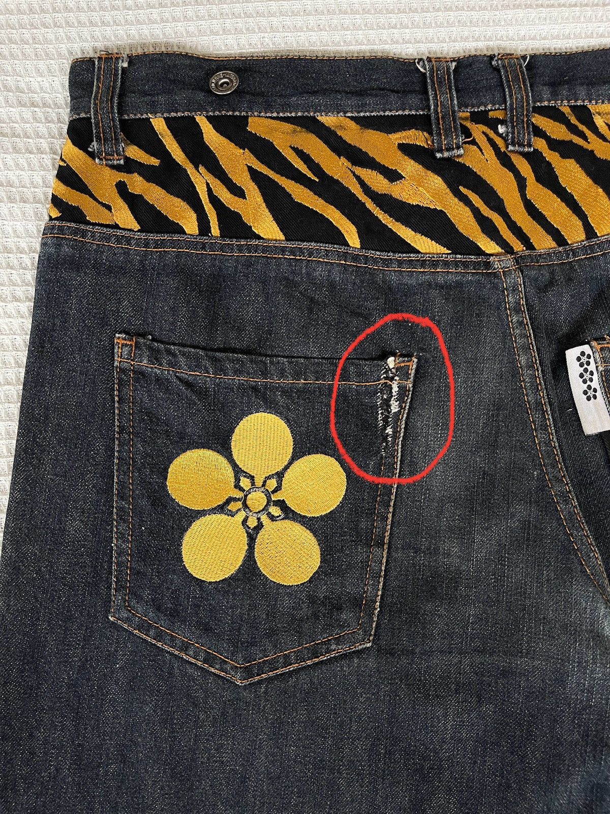 Karakuri Tamashii Vintage’90s🔥SUKAJAN🔥Embroidered Hybrid Tiger Jeans Size US 36 / EU 52 - 14 Thumbnail
