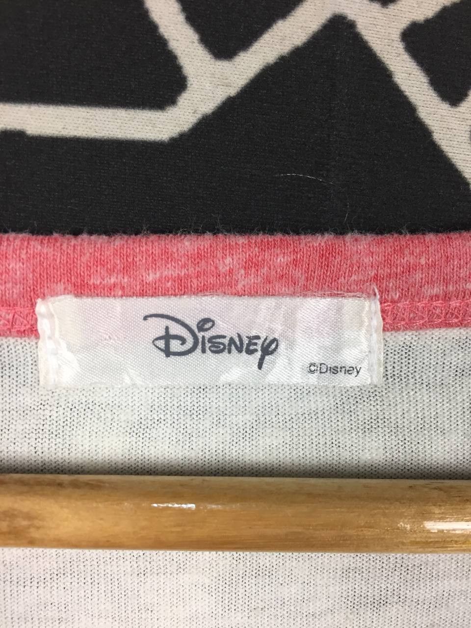 Disney Vtg Disney Chip 'n' Dale Chilly Sillies Cinema Raglan Tee Size US M / EU 48-50 / 2 - 8 Thumbnail