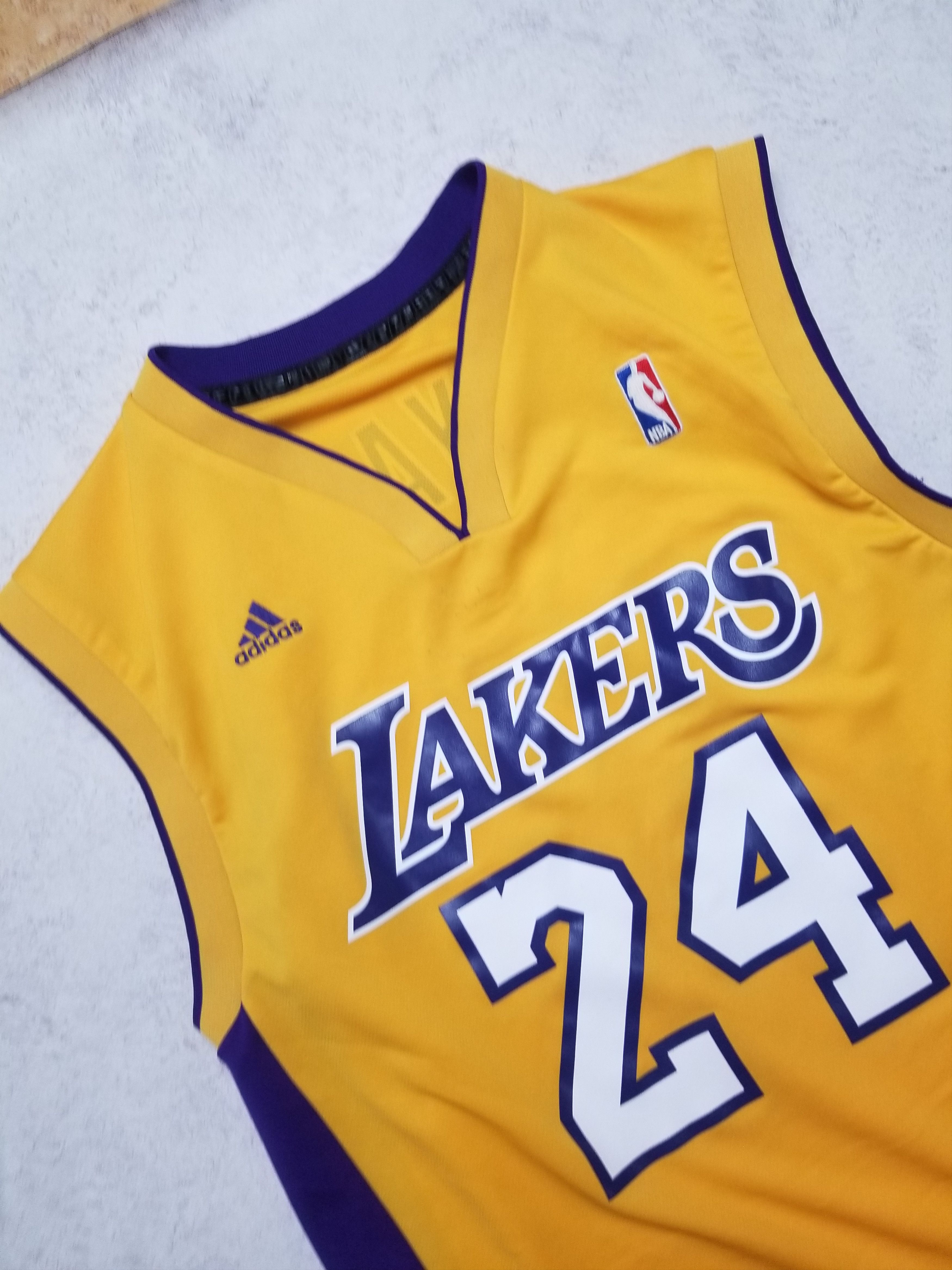 Adidas Los Angeles Lakers Kobe Bryant #24 Adidas NBA Yellow 2011 Size US S / EU 44-46 / 1 - 18 Thumbnail
