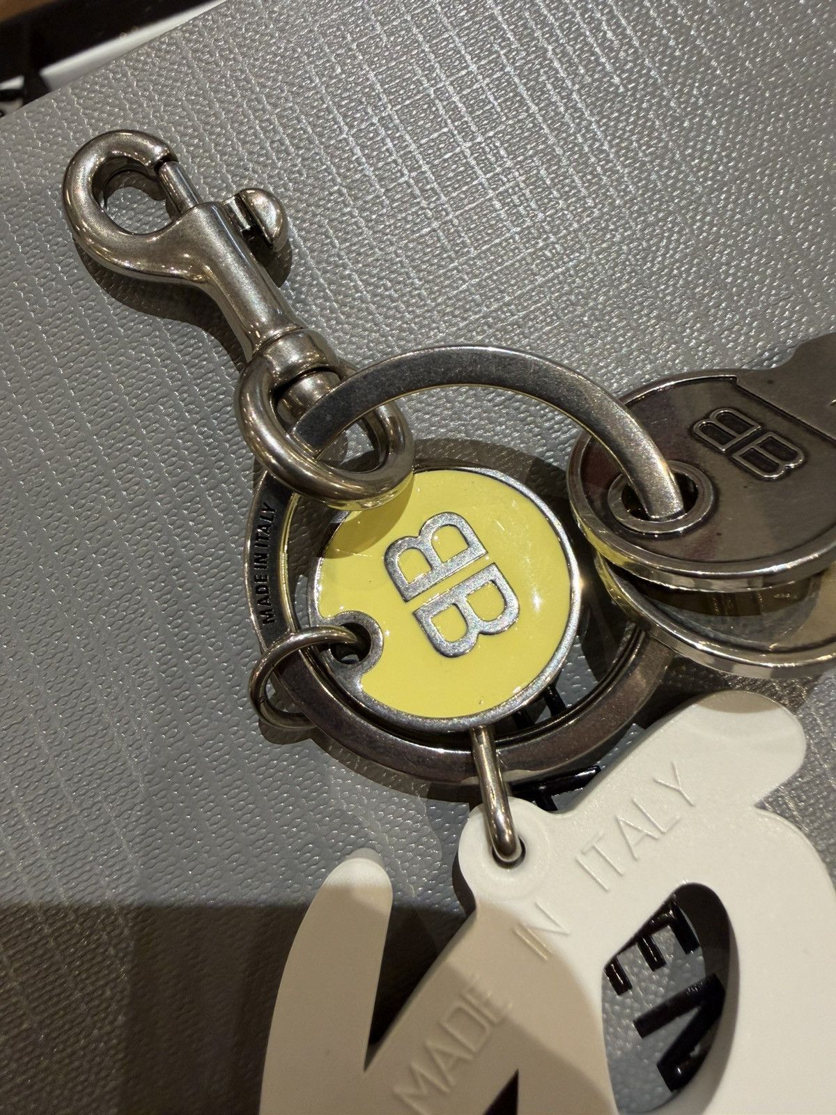 Balenciaga Balenciaga Charm Keychain Size ONE SIZE - 5 Thumbnail
