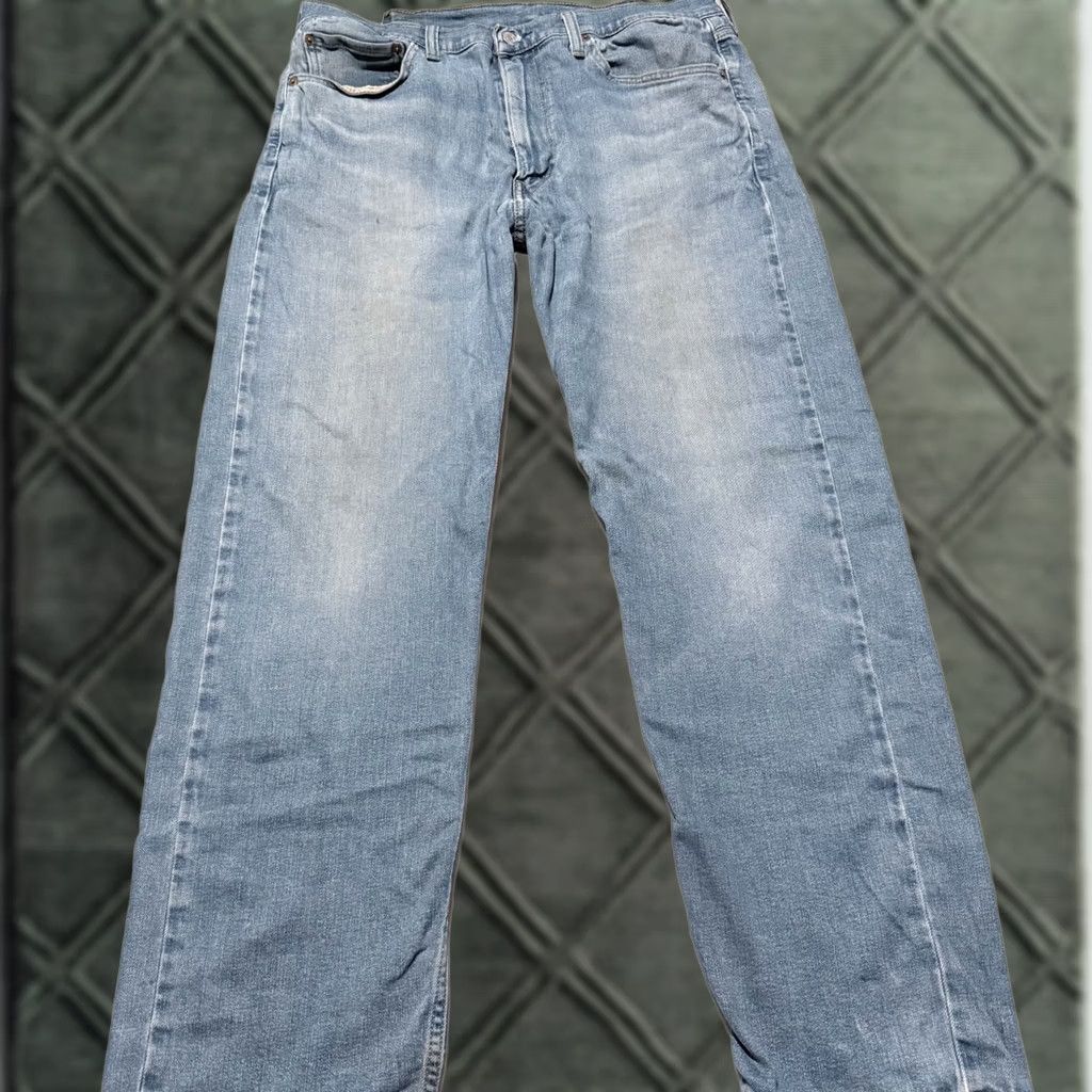Levi's Vintage Levi's 505 Jeans Men's Light Blue Straight Levi's 505 Jeans Medium-Rise 38x32 Size US 38 / EU 54 - 1 Thumbnail