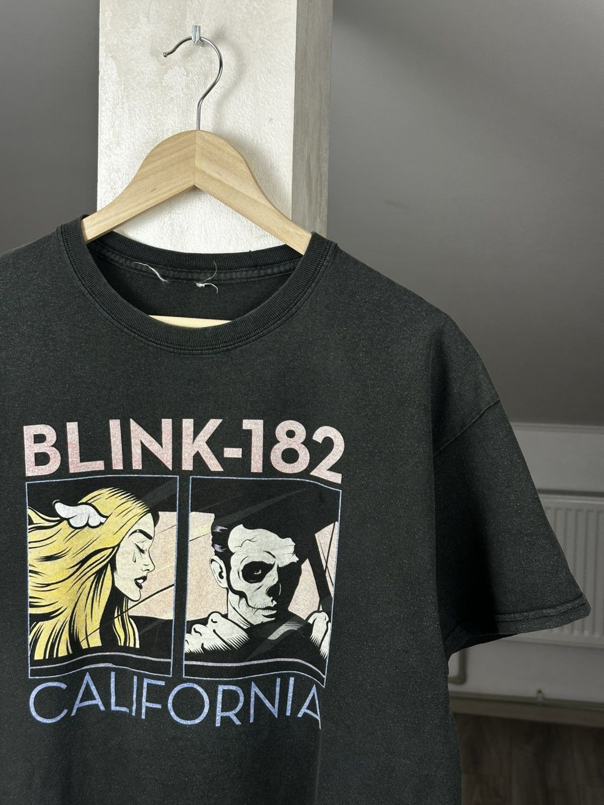 Band Tees Blink 182 Logo T Shirt Tee Y2K Faded Size US L / EU 52-54 / 3 - 3 Thumbnail