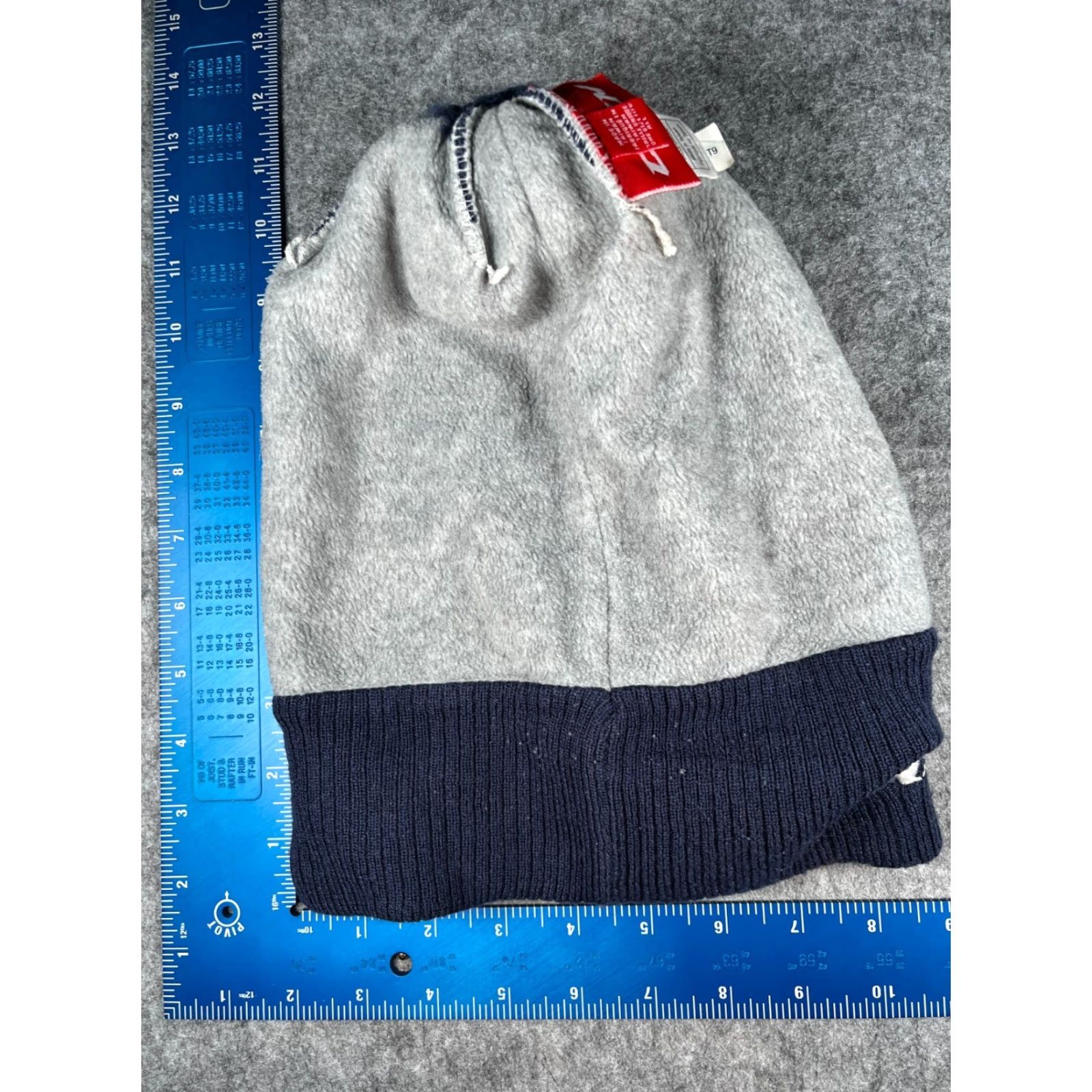 Vintage CCM Beanie Toque Adult One Size Blue Stripe 100% Acrylic Hat/Cap Unisex Adults Beanie CCM Hockey Outdoor Ski Sports Casual 90s? Size ONE SIZE - 7 Thumbnail