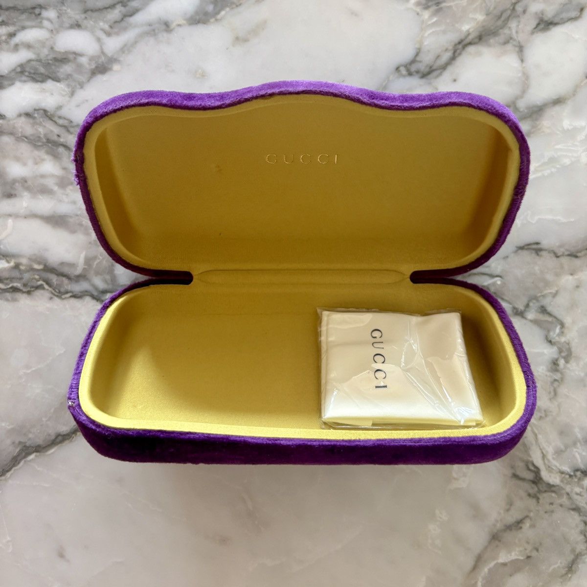 Gucci Authentic Gucci Yellow and Purple Eyewear Case Size ONE SIZE - 1 Thumbnail