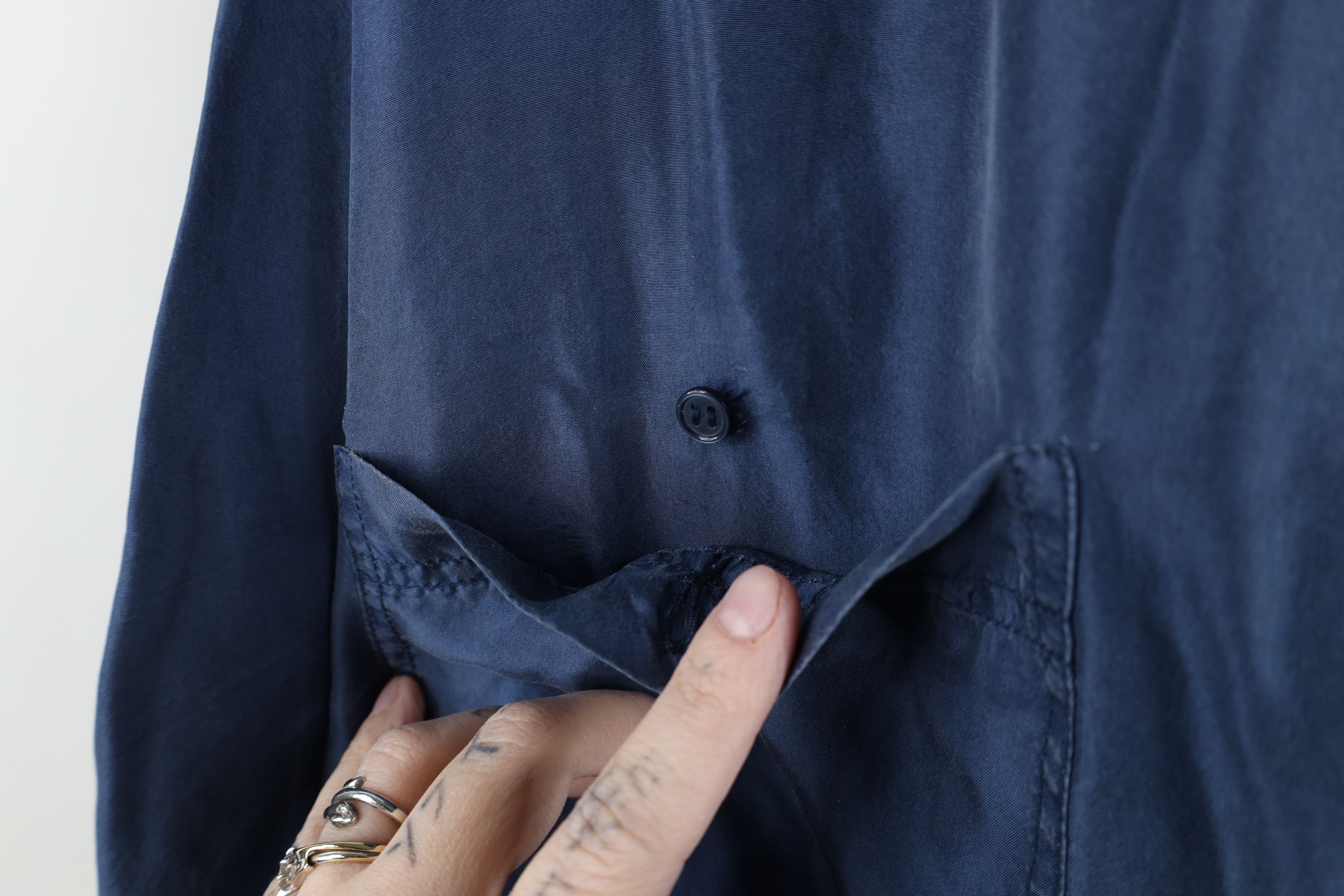 Vintage Vintage 90s Streetwear Baggy Silk Collared Button Shirt Blue Size US XL / EU 56 / 4 - 5 Thumbnail
