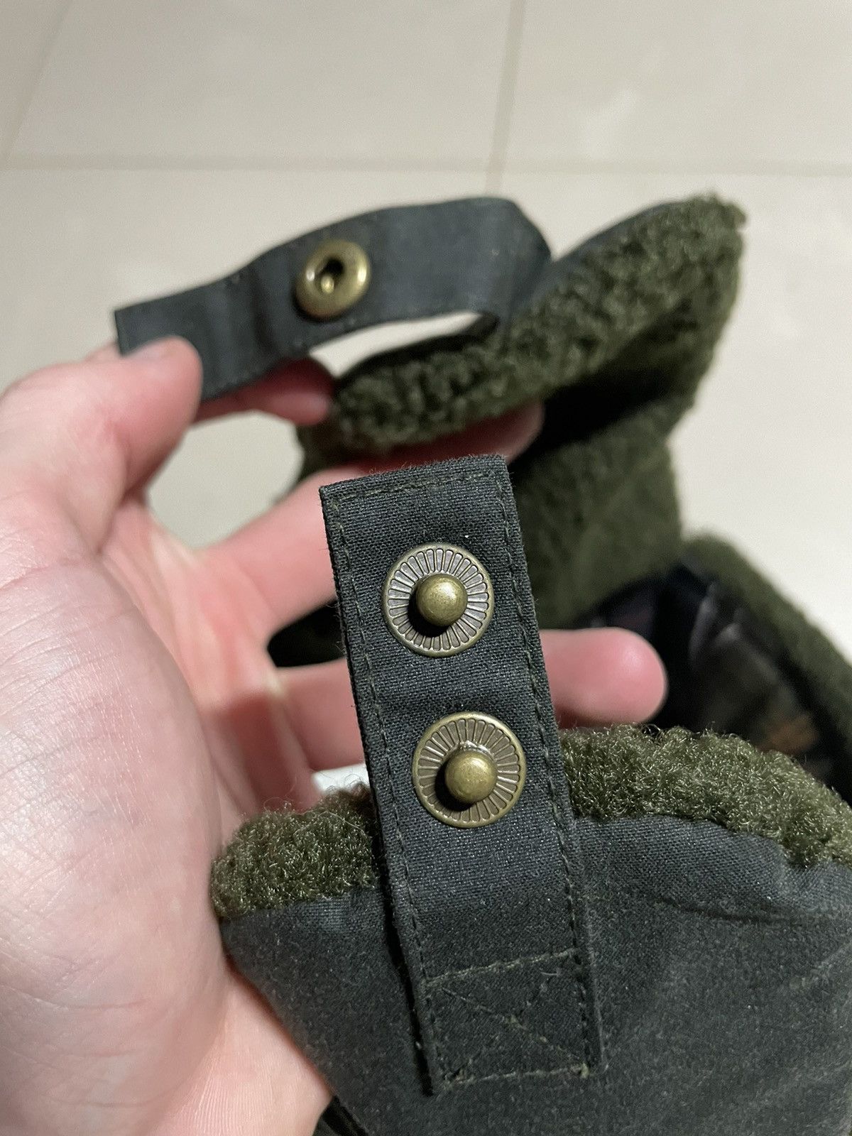 Barbour hat with ear flaps BARBOUR WAX NEW Size ONE SIZE - 5 Thumbnail