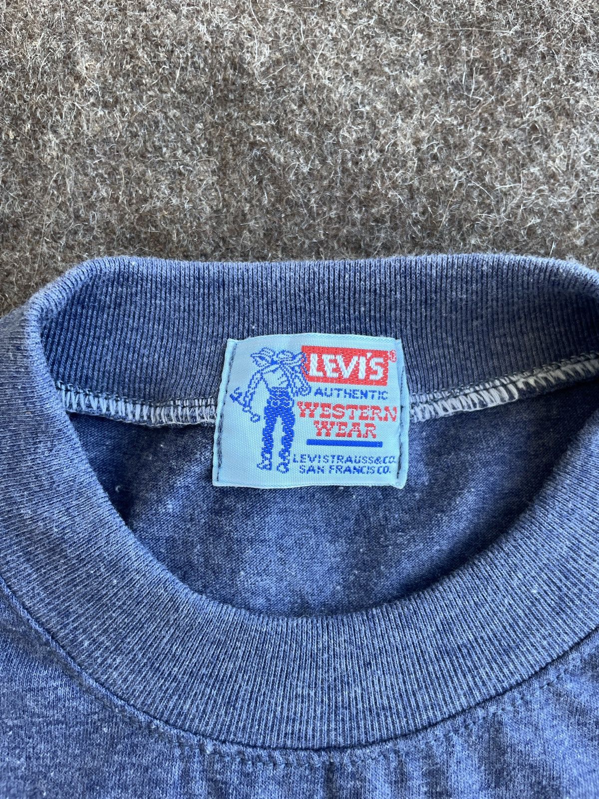 Levi's 90s Levi’s 501 Big E T-Shirt Size US M / EU 48-50 / 2 - 4 Thumbnail