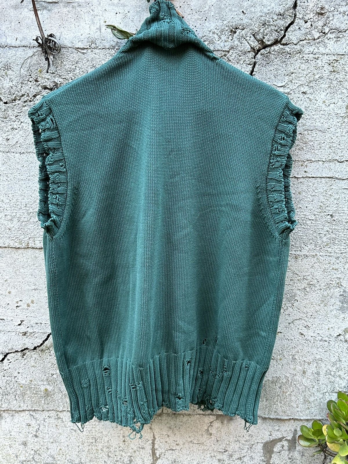 Marni RARE GRAIL Marni raw distressed sweater vest Size US L / EU 52-54 / 3 - 5 Thumbnail