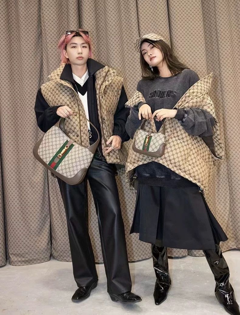 Balenciaga Balenciaga Khaki Old Flower BB Full Print Hooded Down Waist Size XXS / US 00 / IT 34 - 9 Thumbnail