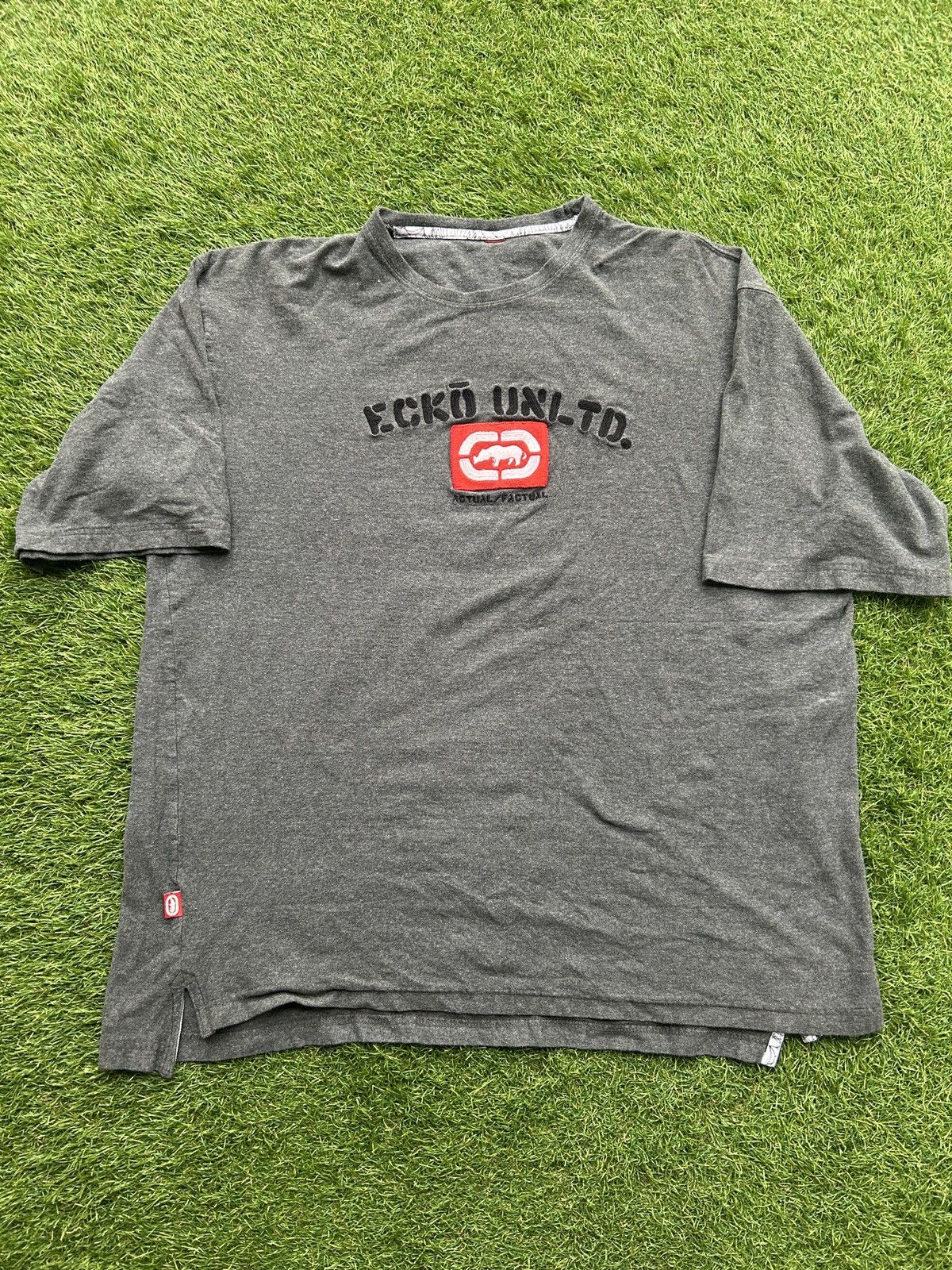 Ecko Unltd. Vintage Ecko Unltd. Rhino Logo Embroidered T-Shirt Size US XL / EU 56 / 4 - 1 Thumbnail