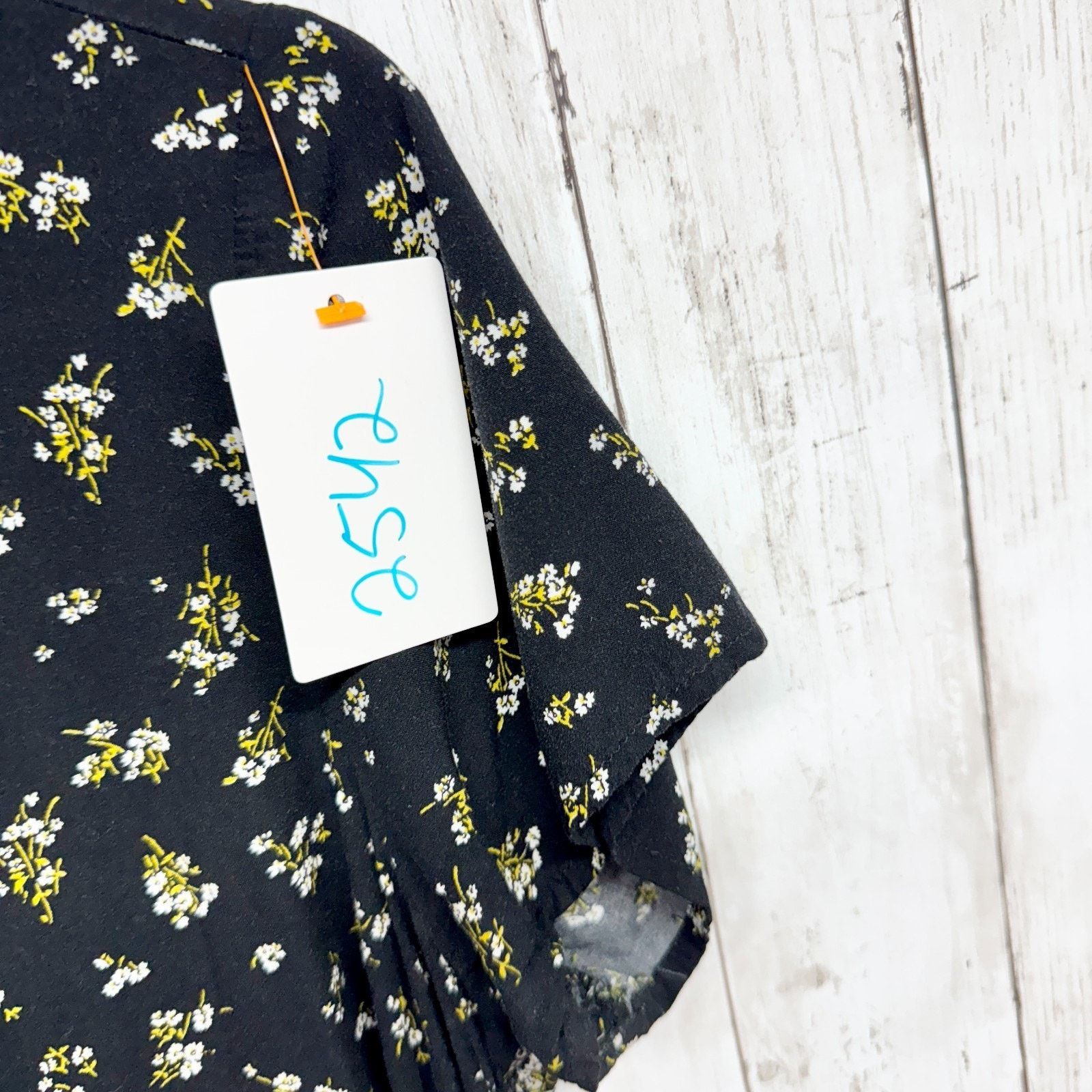 Old Navy Old Navy Dress Size Medium Floral Short Sleeve T-Shirt Mini Size M / US 6-8 / IT 42-44 - 7 Thumbnail