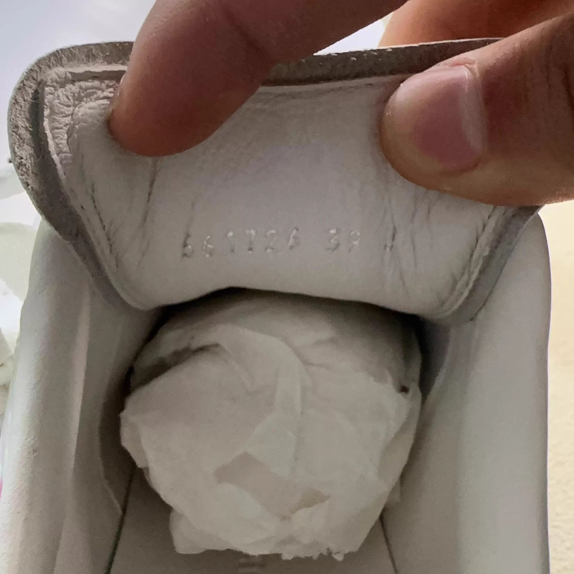 Alexander McQueen Alexander McQueen Oversized Low-Top Sneaker W 39 White Size US 8.5 / EU 41-42 - 5 Thumbnail