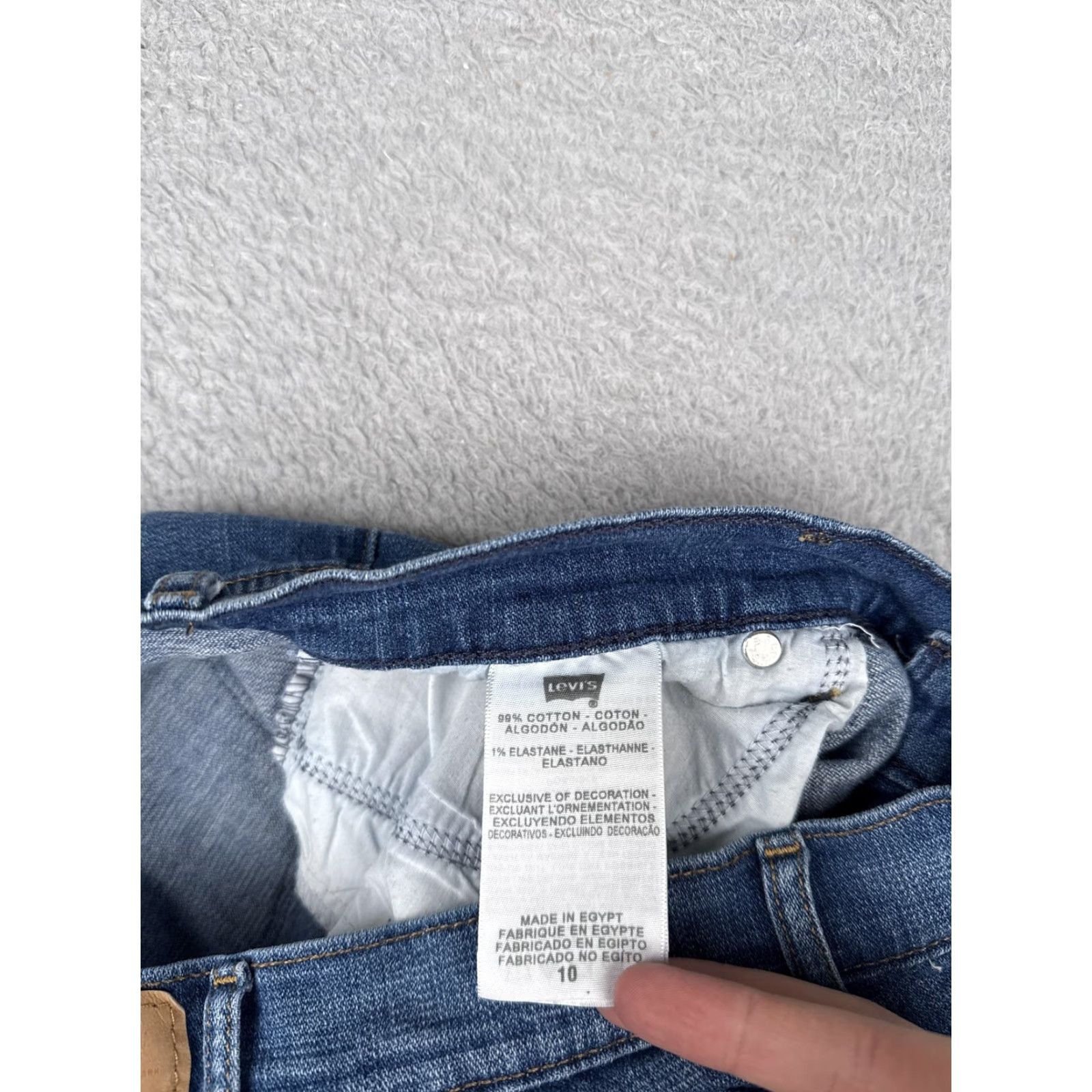 Levi's Levi's Jeans Womens 10 Blue Capri Cropped Capris 5-Pocket Denim Stretch Medium Wash Pockets Size 32" / US 10 / IT 46 - 7 Thumbnail