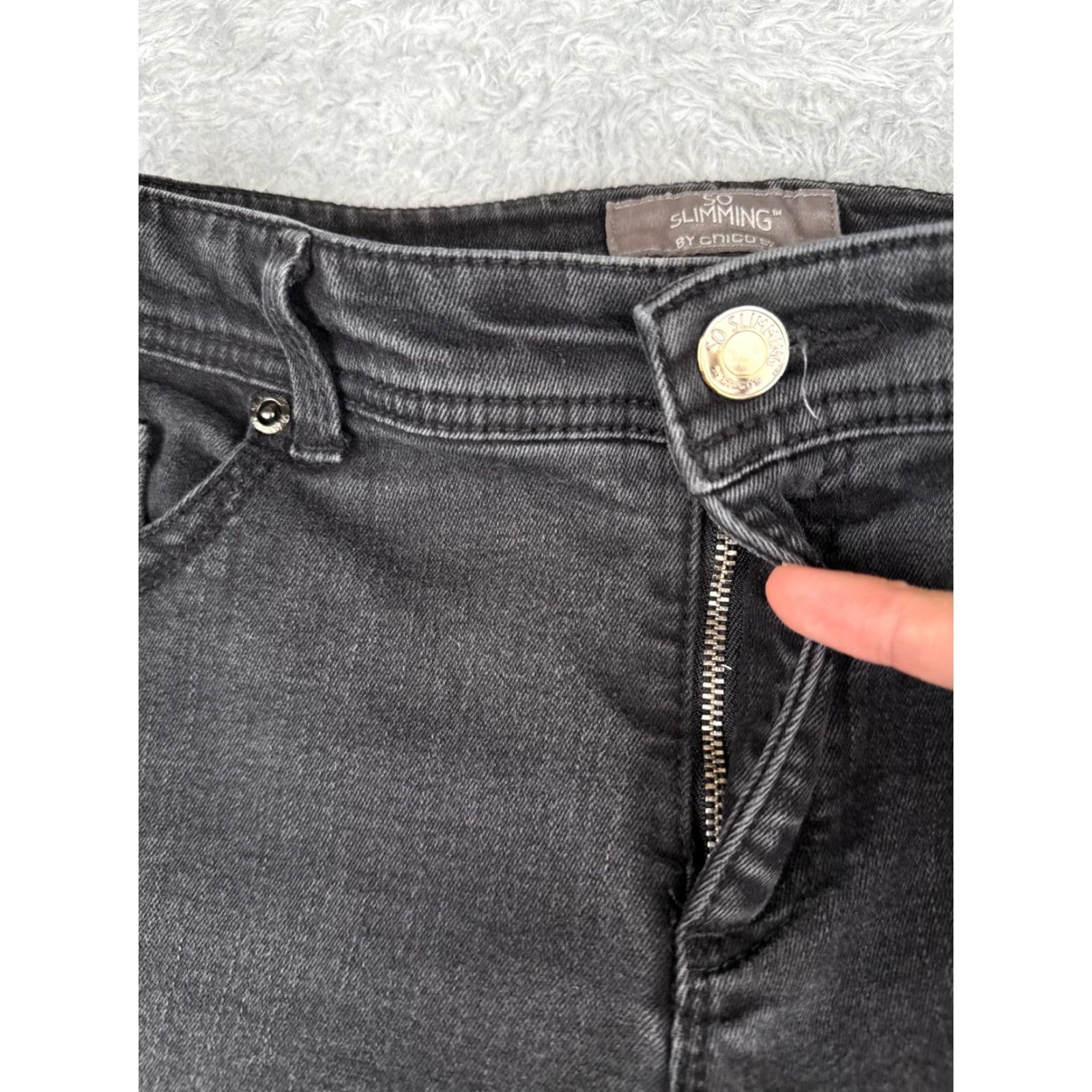 Vintage Chico's Jeans Women Black Bootcut Denim Cotton Blend 00 28x29 Regular Rise Mid 5-Pocket Logo Embroidered Button Jeans Womens Size 24" / US 00 / IT 34 - 5 Thumbnail