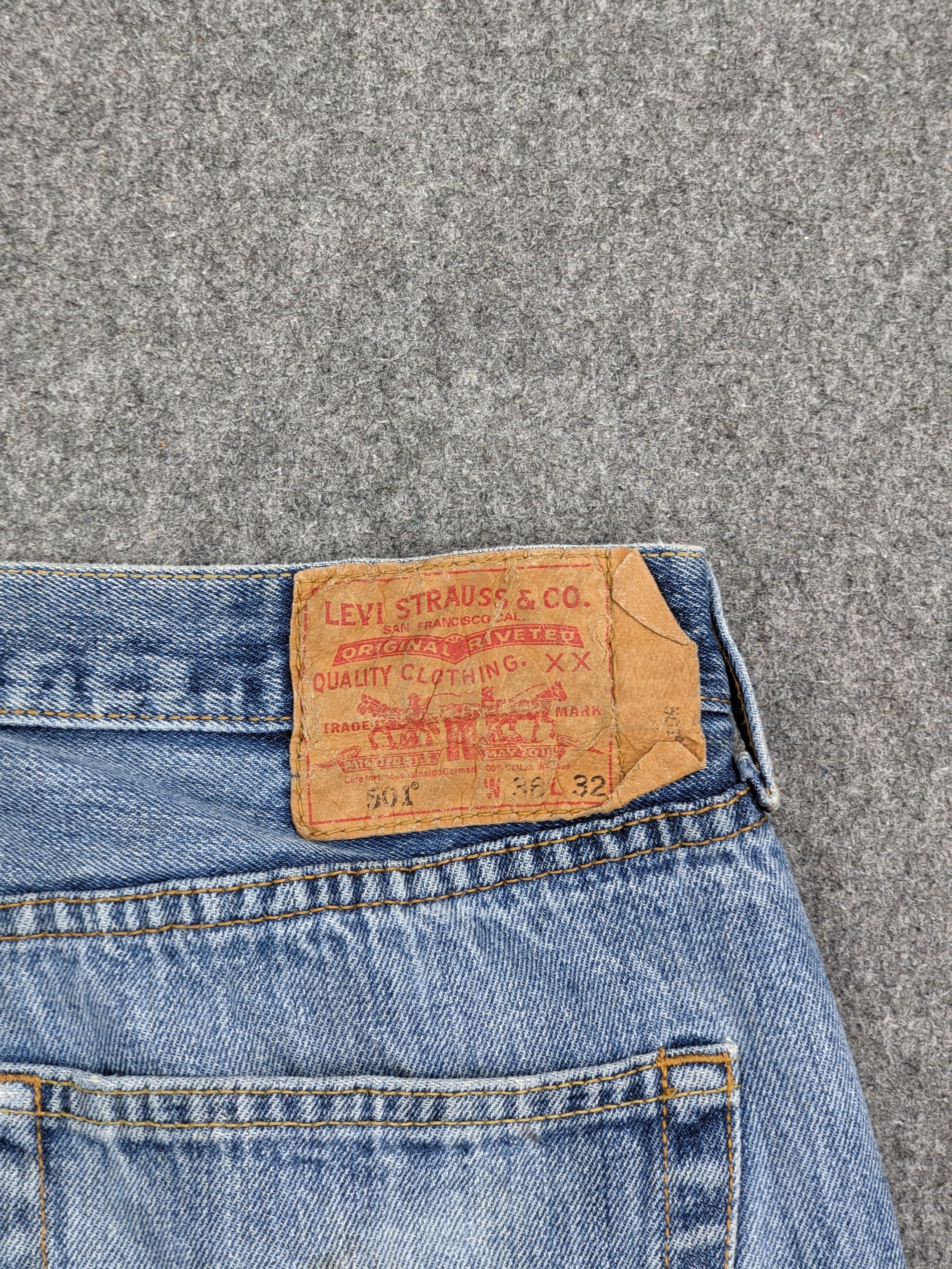 Levi's Vintage Levis 501 Faded Blue Jeans DJ0027Z Size US 34 / EU 50 - 5 Thumbnail
