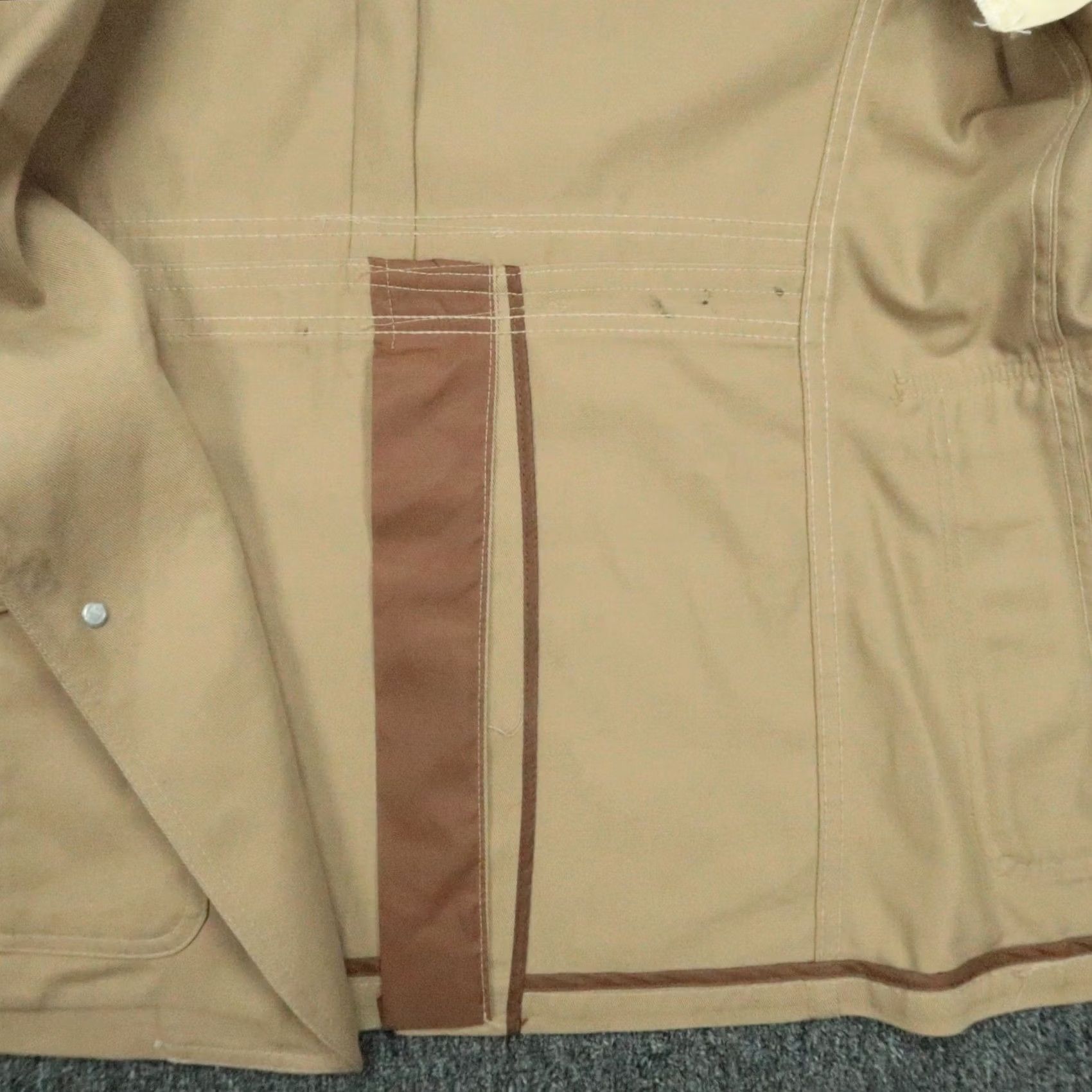 Lee VINTAGE Lee Blazer Mens 40R Khaki Sport Coat Two Button Patch Pockets Brass Buttons VTG Size 40R - 5 Thumbnail