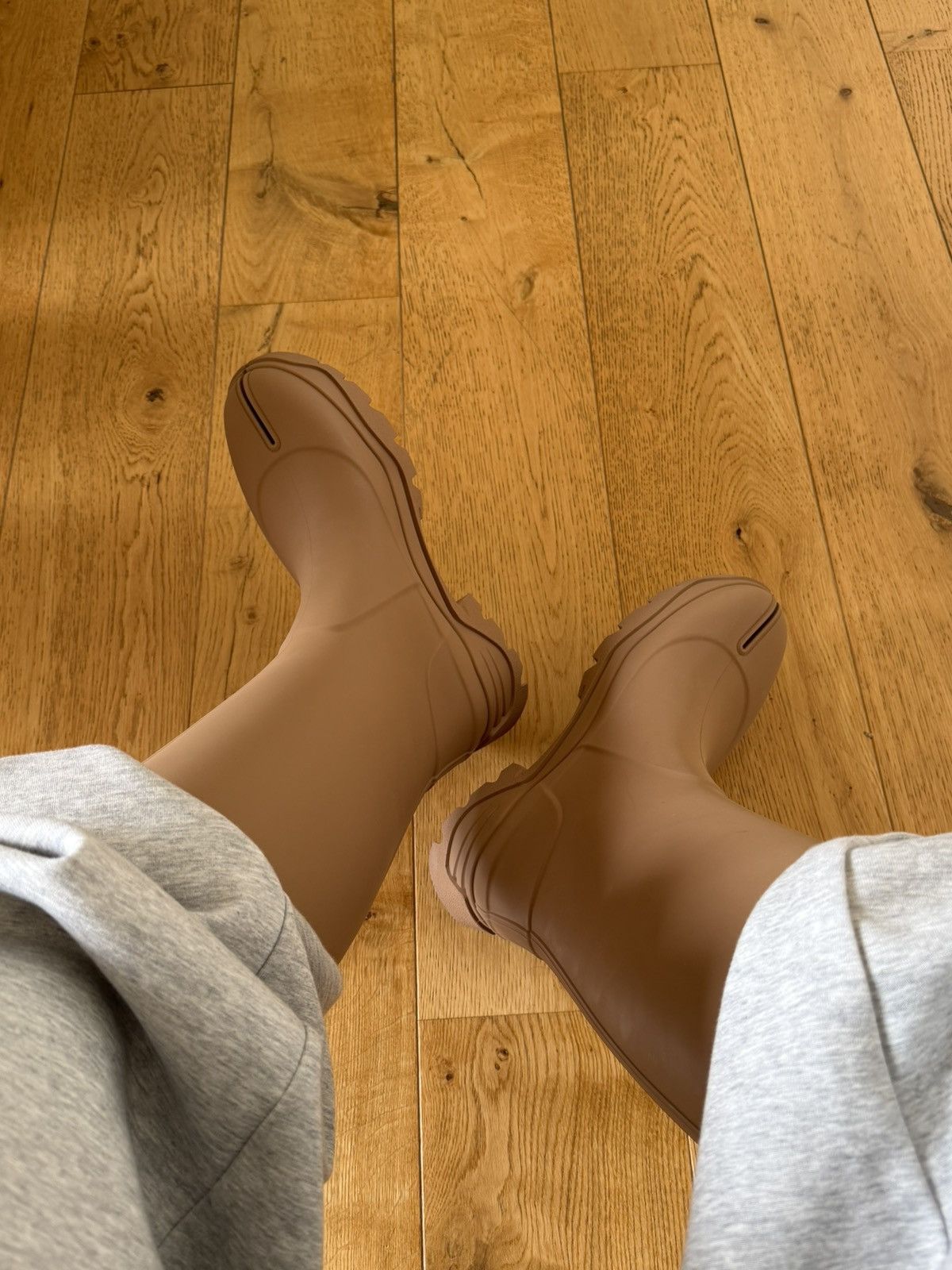Maison Margiela Maison Margiela Tabi Rain boot Size US 10 / EU 43 - 1 Thumbnail