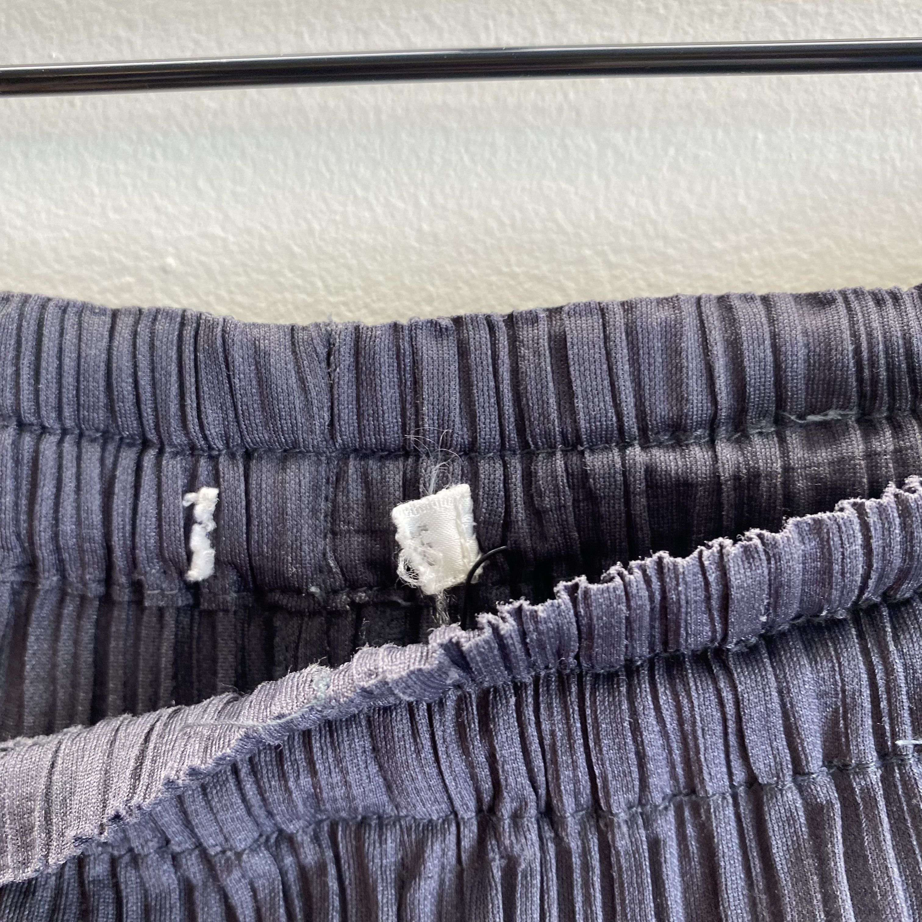 Issey Miyake Issey Miyake Grey Pleats Please Cut Off Caprese Size 24" / US 00 / IT 34 - 7 Thumbnail