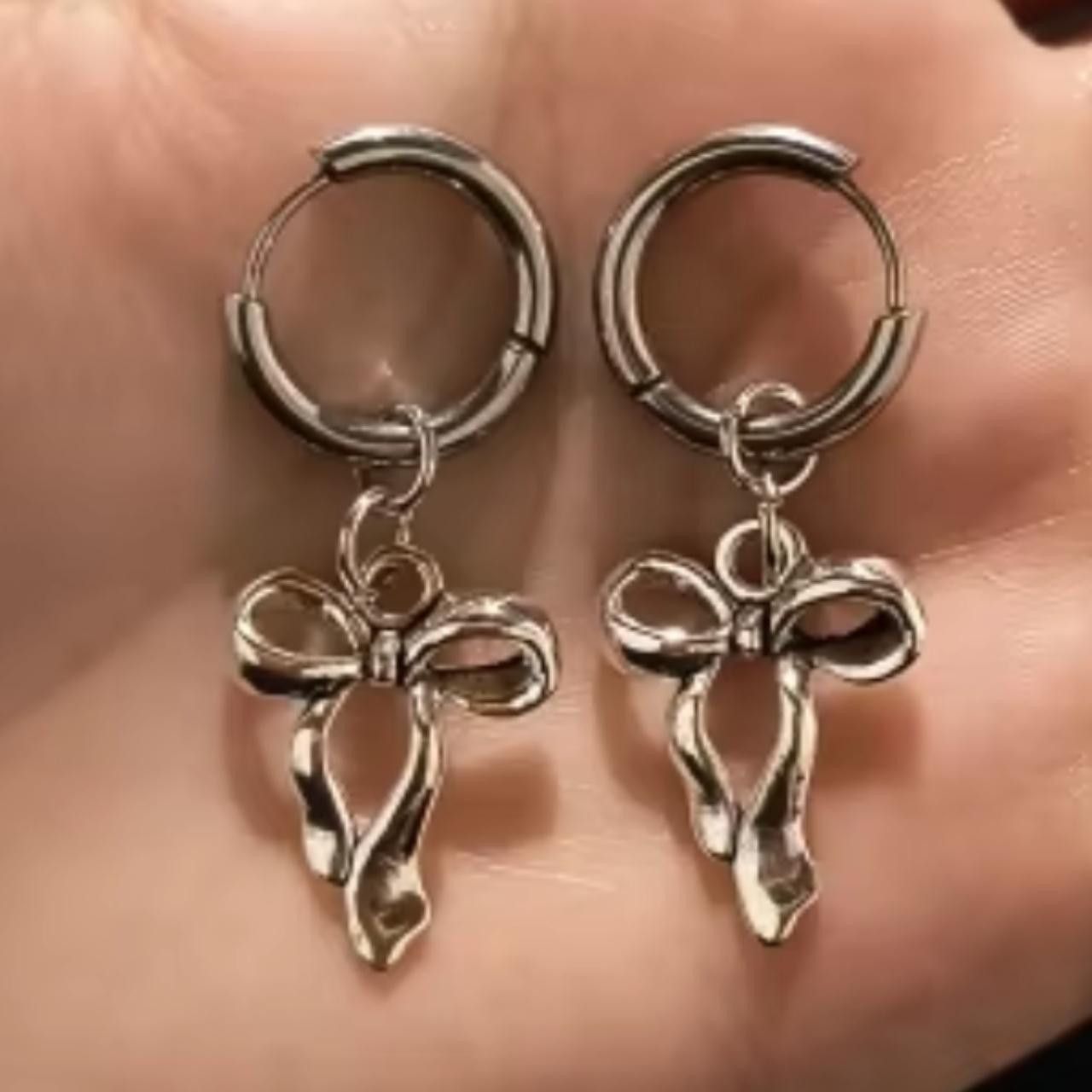 Other Retro Bowknot Pendant Hoop Earrings Size ONE SIZE - 1 Thumbnail