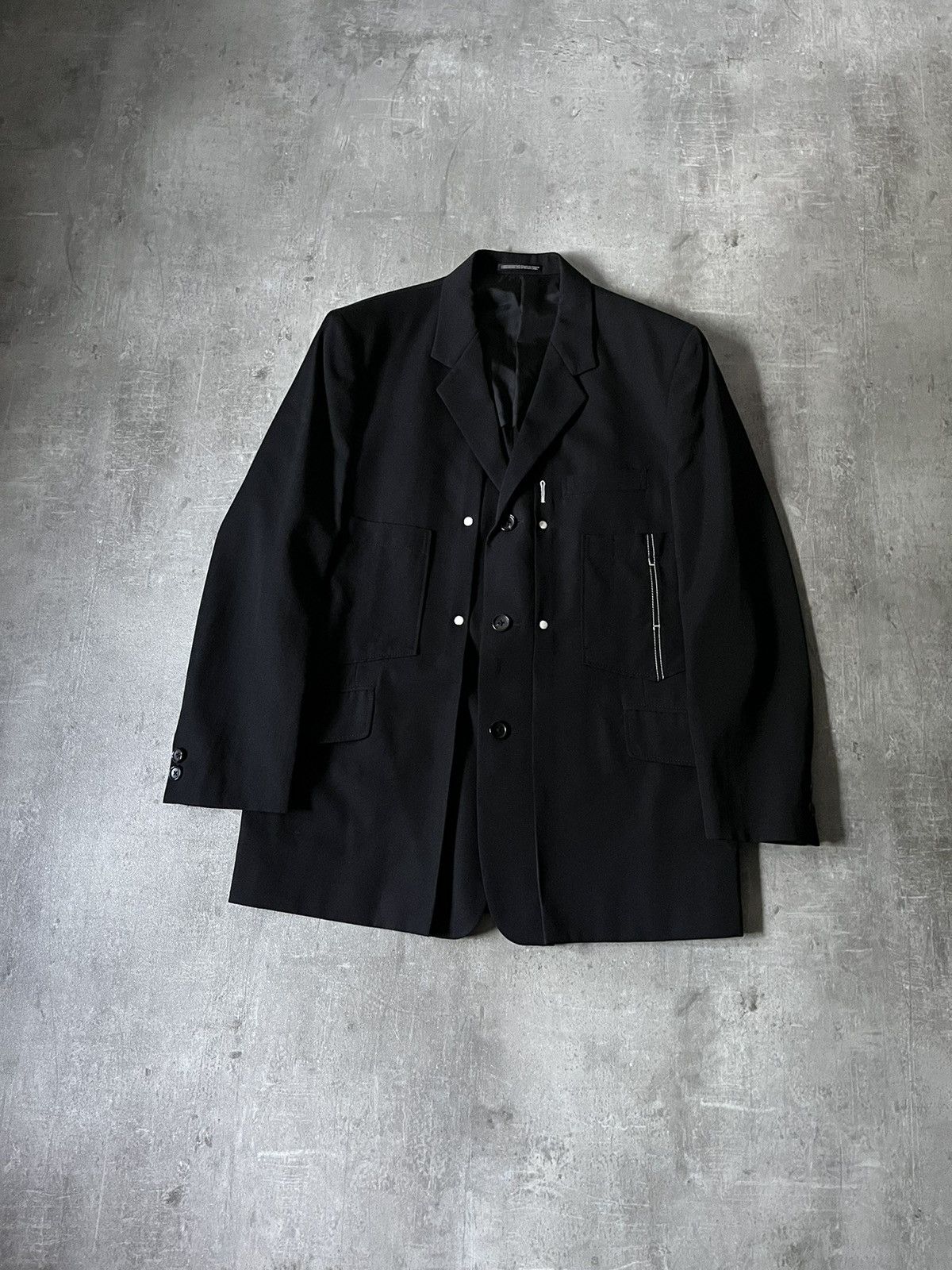 Yohji Yamamoto Vintage Yohji Yamamoto runway black blazer very rare Size US M / EU 48-50 / 2 - 1 Thumbnail