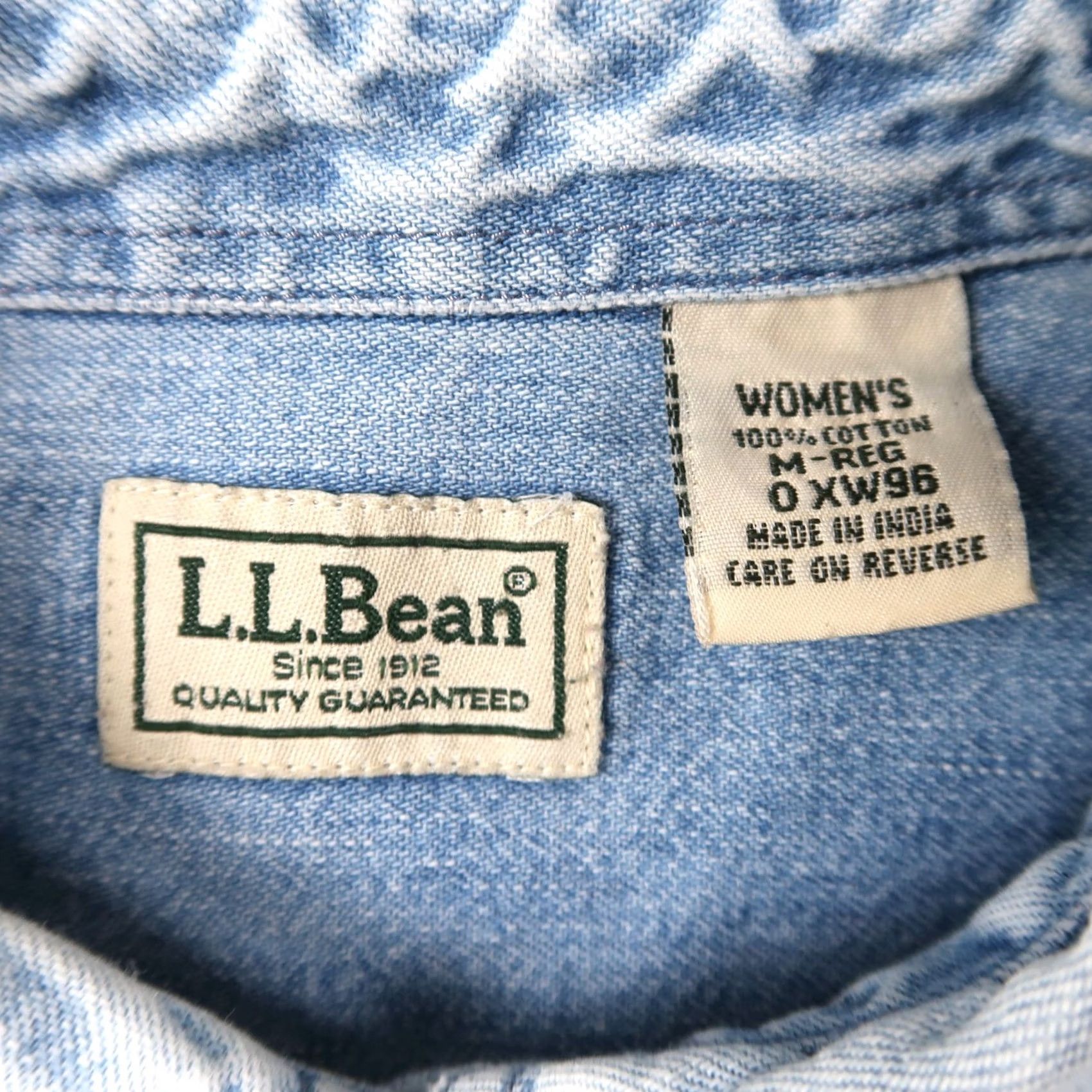 Vintage VINTAGE L.L.Bean Denim Button-Up Shirt Women M Blue Pockets Size M / US 6-8 / IT 42-44 - 7 Thumbnail