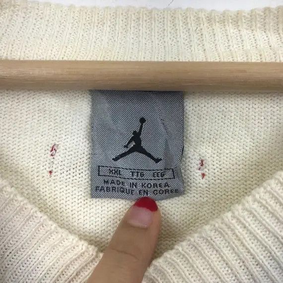 Nike Vtg NIKE AIR JORDAN Center Logo Basketball Jersey Tank Top Size US XL / EU 56 / 4 - 7 Thumbnail
