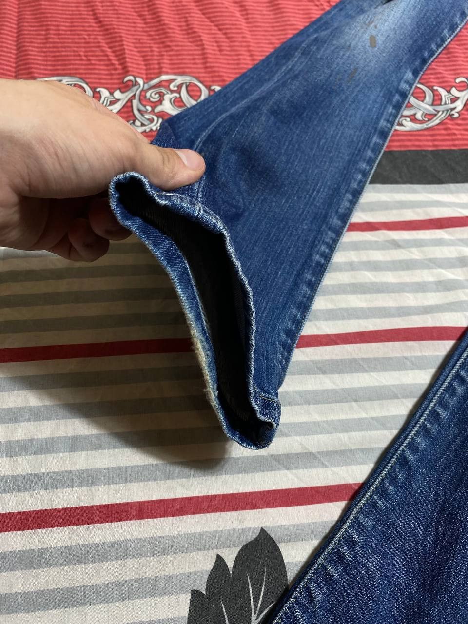 Levi's × Vintage Distressed Blue Vintage Levi's Jeans8 Denim 523 Size US 26 / EU 42 - 5 Thumbnail