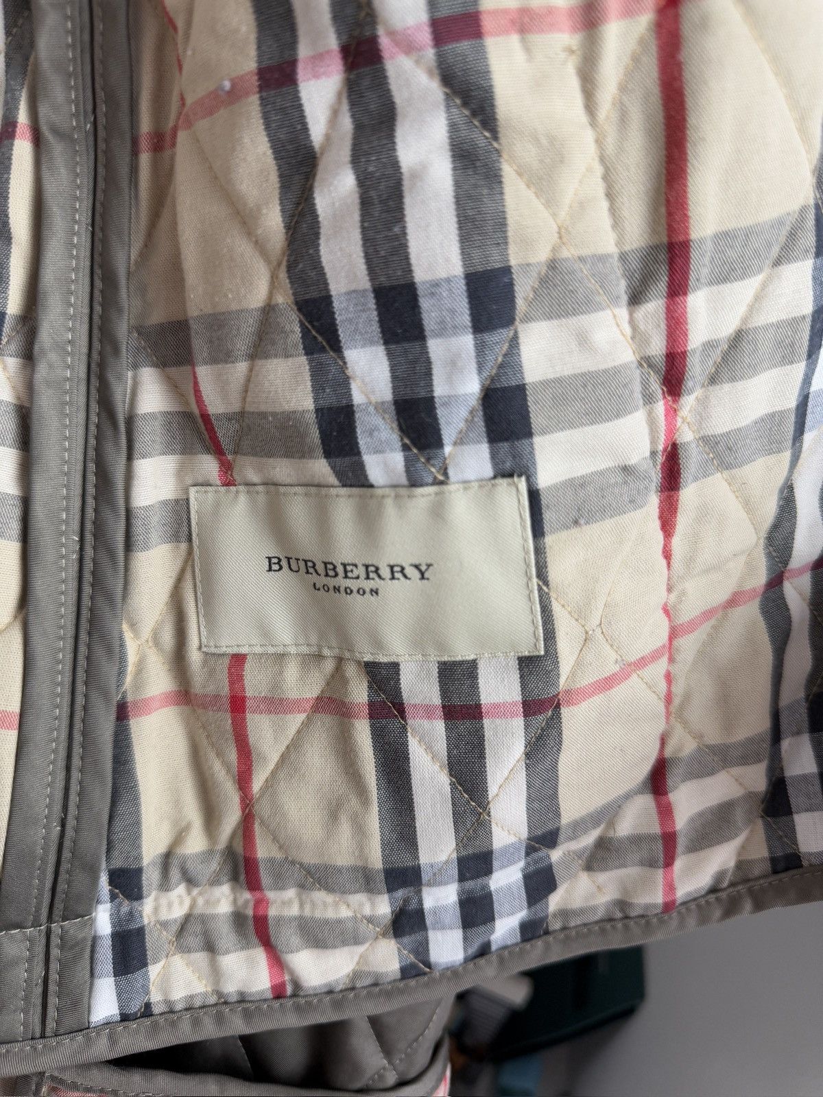 Burberry × Designer VIntage y2k Burberry nova check quilted biker jacket M luxury Size M / US 6-8 / IT 42-44 - 4 Thumbnail