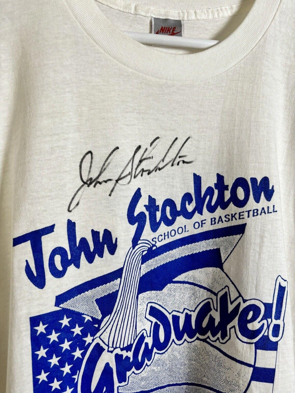 Nike Vintage Nike John Stockton Barcelona Autographed T-shirt XL Size US XL / EU 56 / 4 - 4 Thumbnail