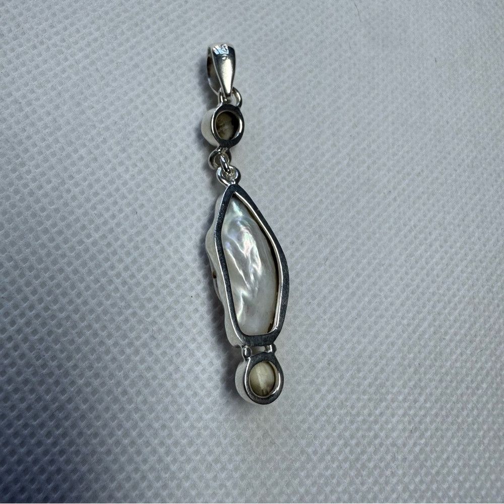 Other Elegant 925 Sterling Silver and Pearl Pendant Size ONE SIZE - 4 Thumbnail