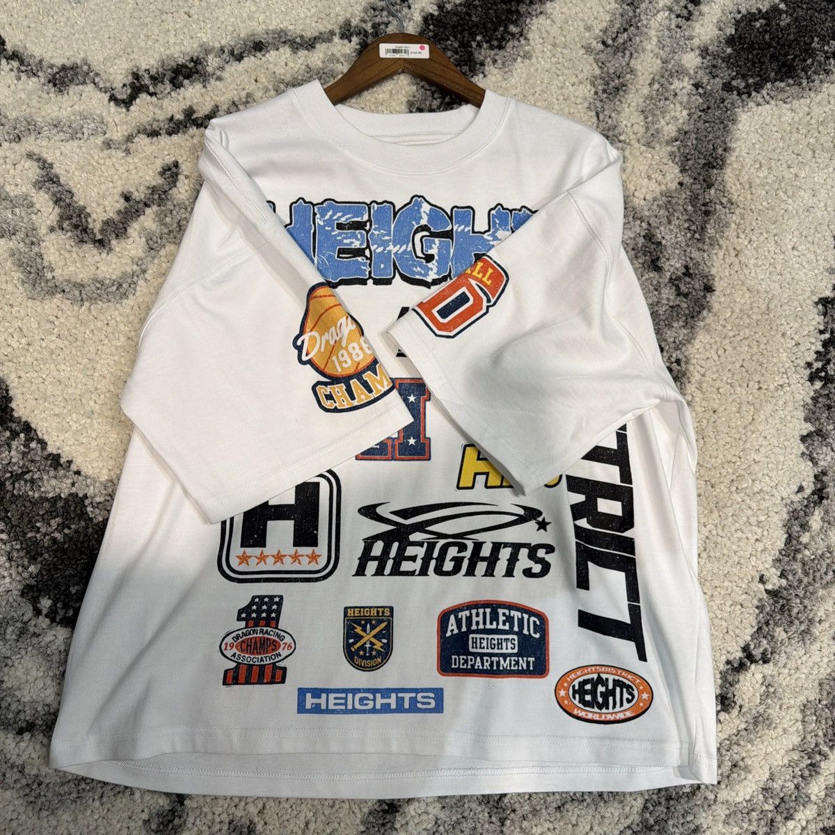 Cape Heights Heights District Graphic Short Sleeve HD VARSITY TEE size L Size US L / EU 52-54 / 3 - 2 Thumbnail