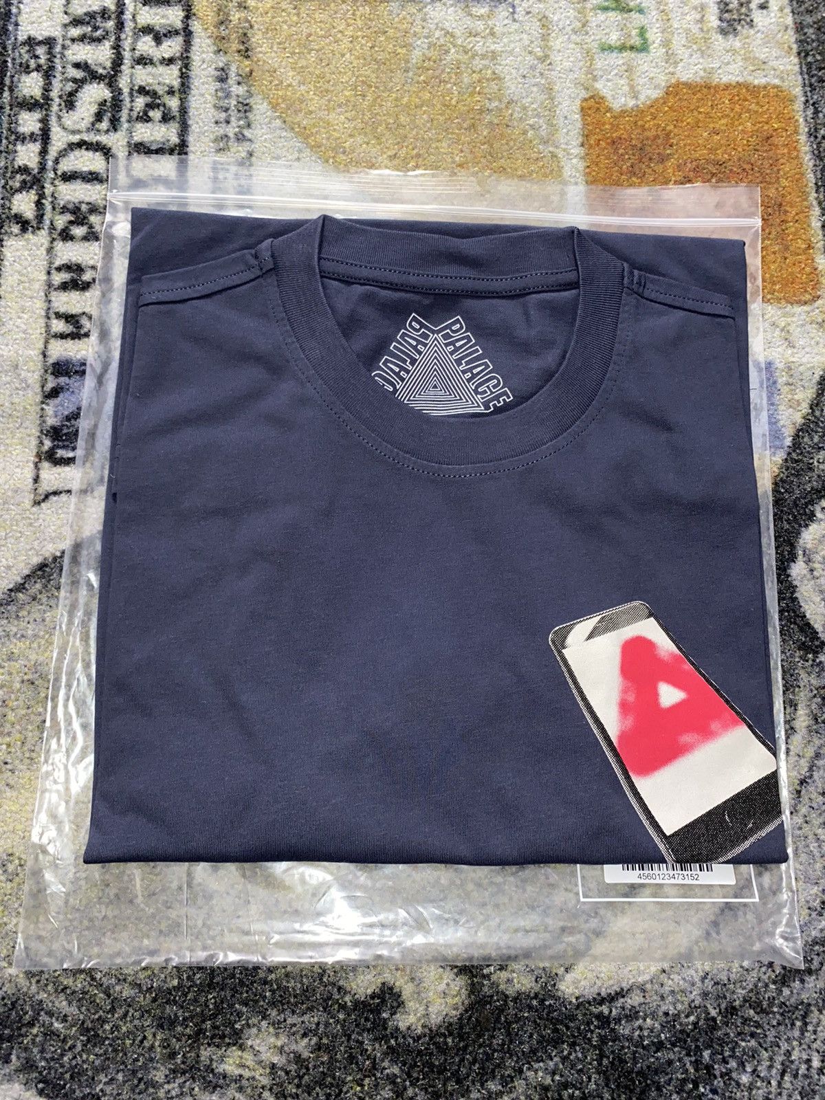 Palace Palace Tri-Phone T-Shirt Size US L / EU 52-54 / 3 - 2 Thumbnail