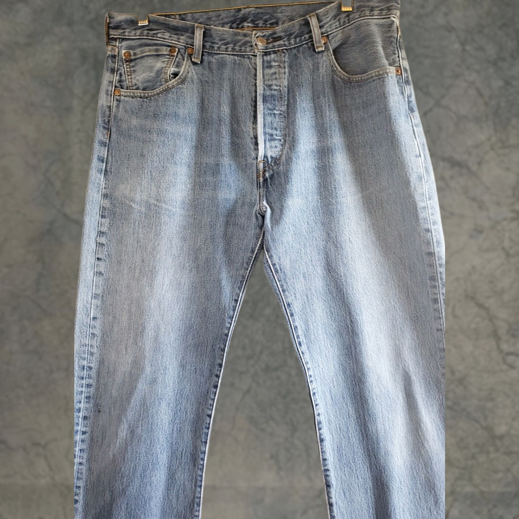 Levi's VINTAGE Levi's 501 Jeans Mens 36 Classic Straight Blue Denim Button Fly 36x34.5* Red Tab Size US 36 / EU 52 - 1 Thumbnail