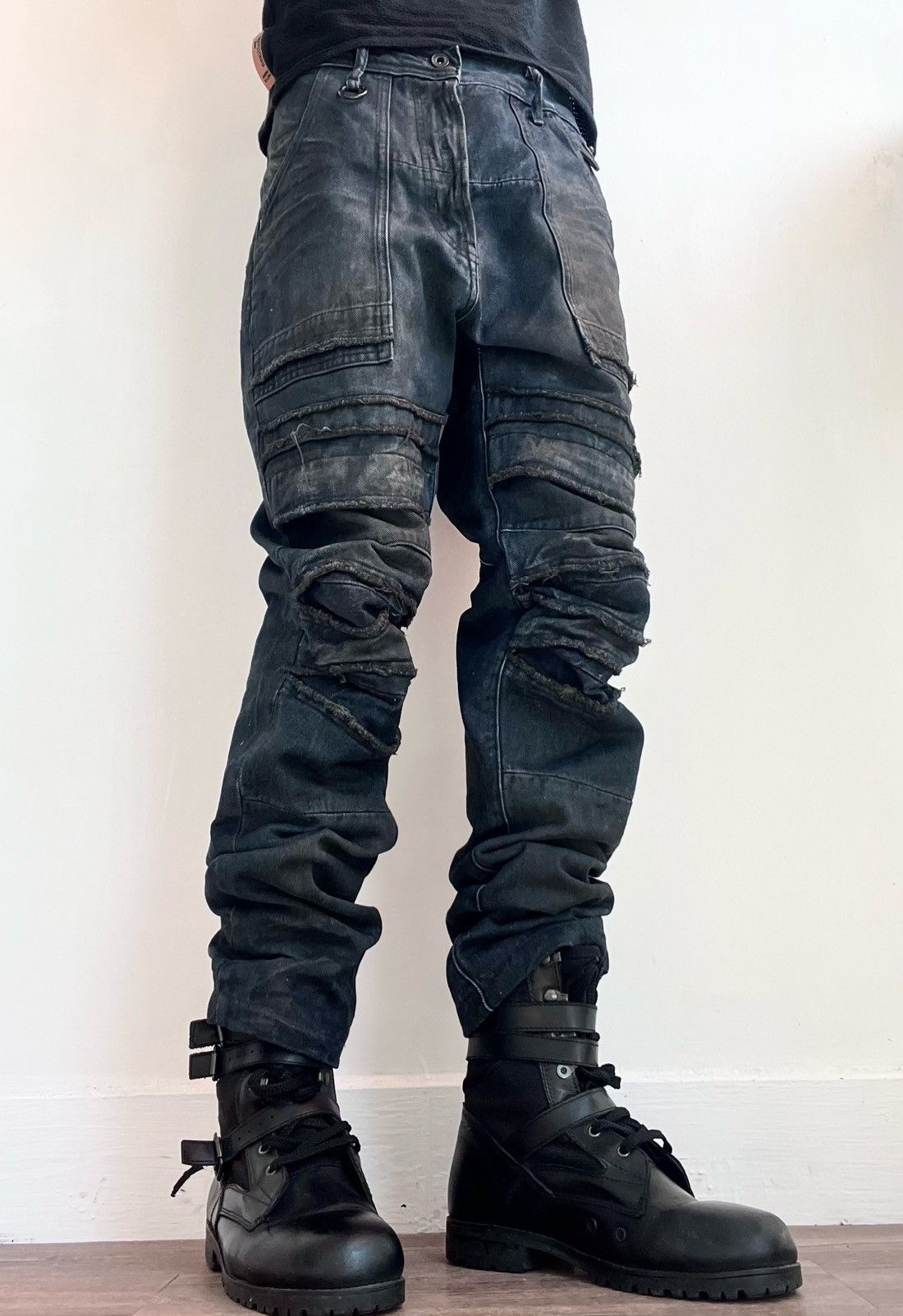Julius Spring/Summer 2012 Julius Distressed Jeans Size US 32 / EU 48 - 1 Thumbnail