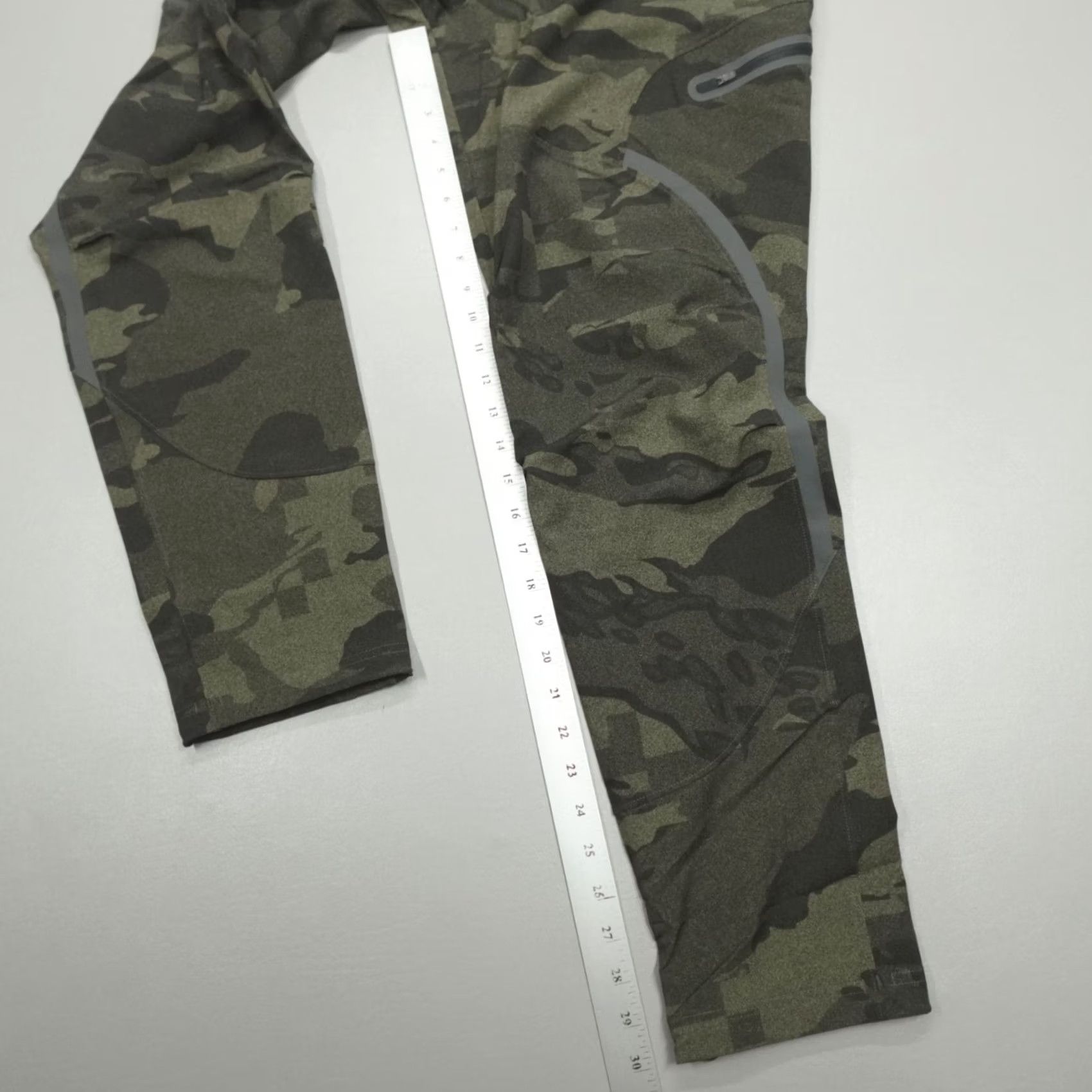 Under Armour Under Armour Unstoppable Cargo Pants Men's M Camouflage 1390256-391 Size US 31 - 6 Thumbnail