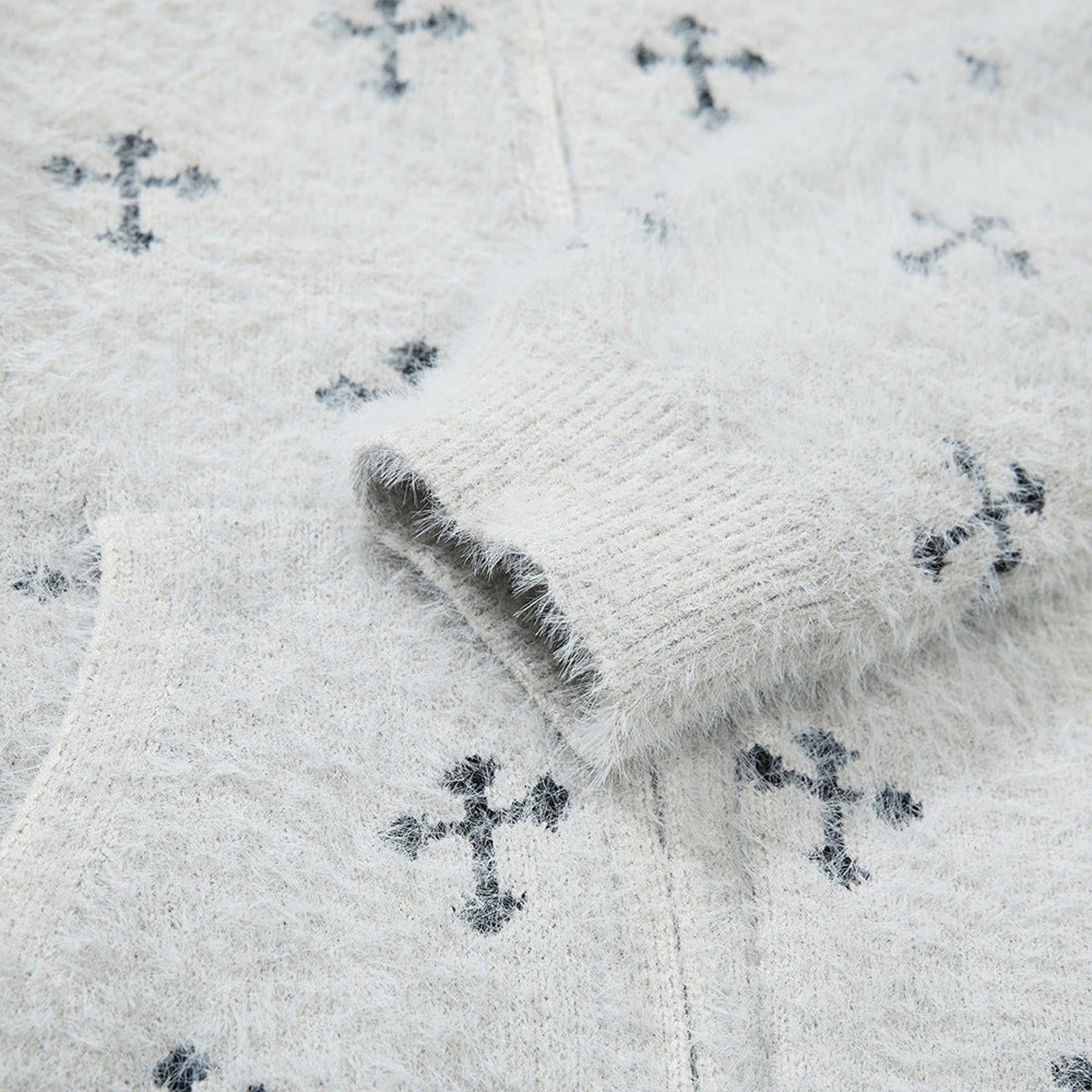 Japanese Brand Gray Fuzzy Zip-Up Hoodie with Cross Pattern Size US M / EU 48-50 / 2 - 4 Thumbnail