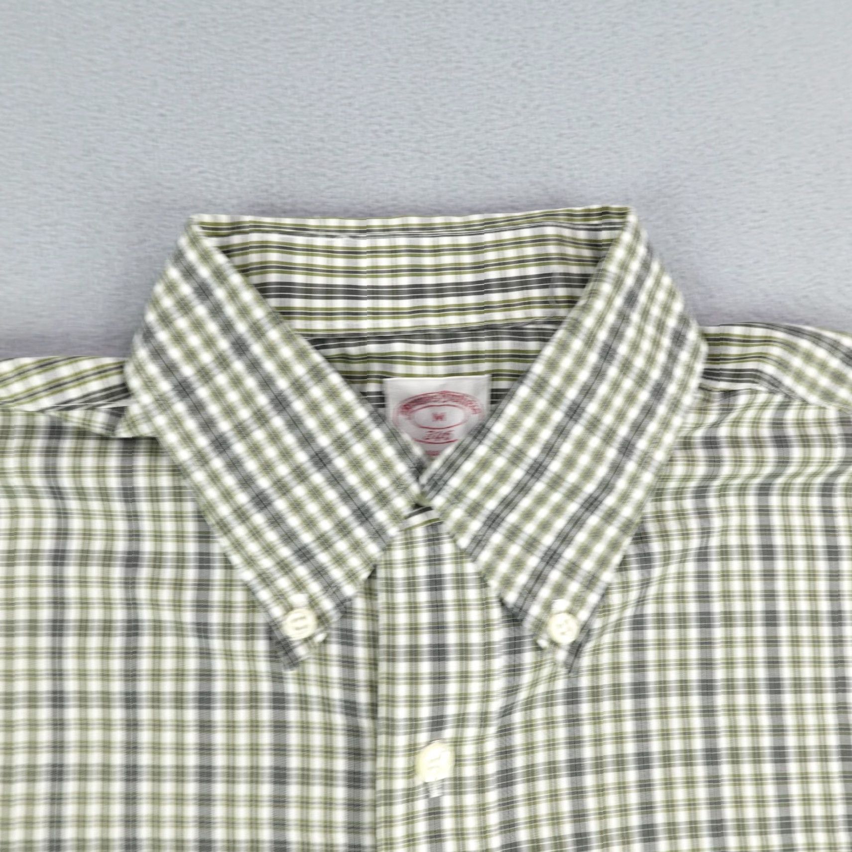 Brooks Brothers Brooks Brothers Shirt Mens M Green Blue White Plaid Button-Up Non-Iron 345 Size US M / EU 48-50 / 2 - 2 Thumbnail