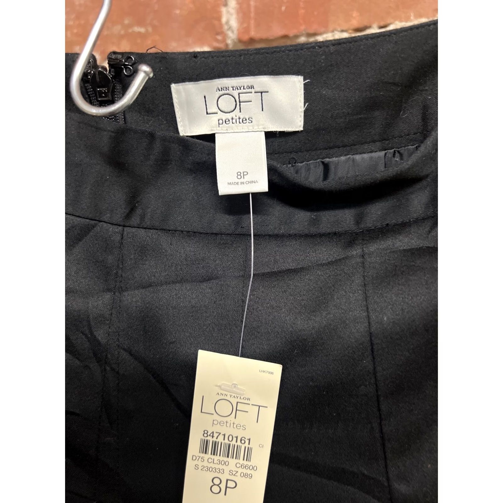 Loft LOFT Ann Taylor A Line Skirt 8P Black Womens NWT Business Casual Pleated Pockets Skirt Short Petite Seasonal 19" Inseam Size 30" / US 8 / IT 44 - 3 Thumbnail