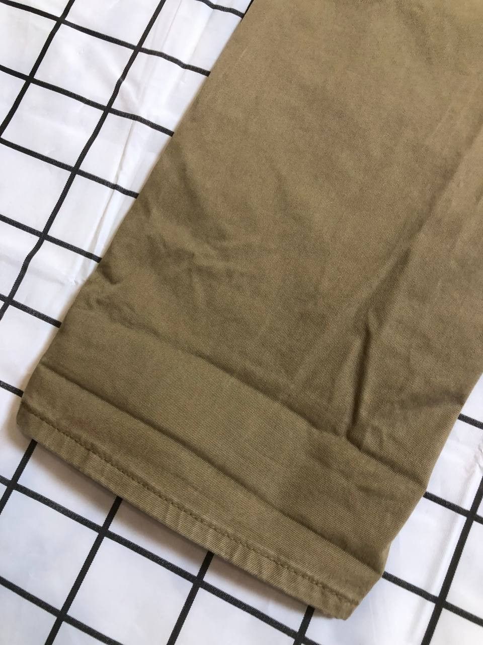 Hugo Boss HUGO Boss Sand Straight Leg Chino Size US 32 / EU 48 - 16 Thumbnail