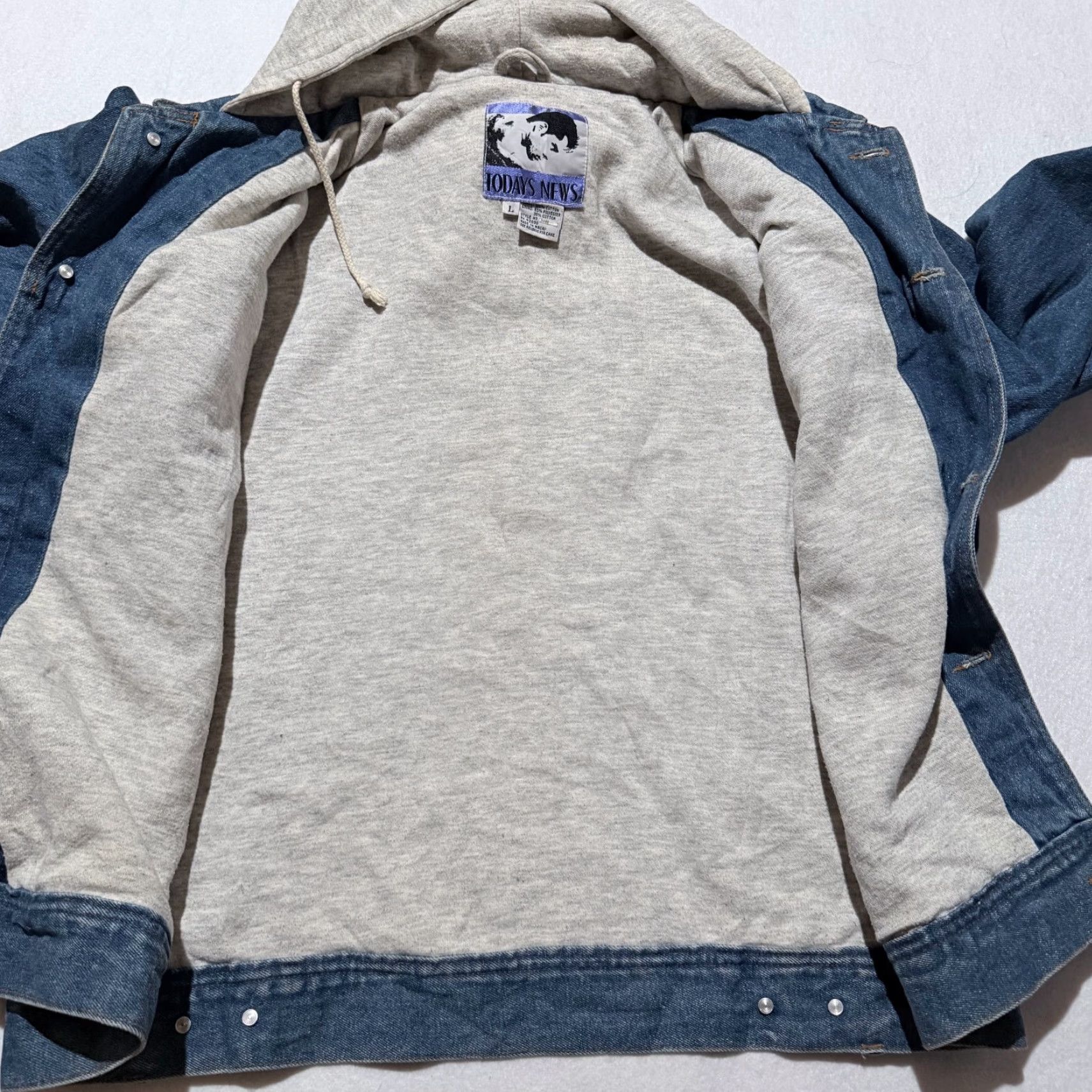 Denime VINTAGE Todays News Jacket Mens Large Hooded Denim Trucker Blue Pockets Button 90s Retro Casual Size US L / EU 52-54 / 3 - 2 Thumbnail