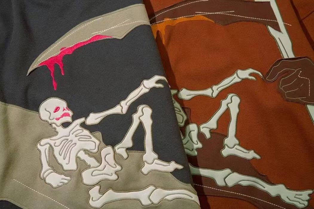 Japanese Brand Skeleton Hoodie, Halloween couple costume Size US L / EU 52-54 / 3 - 4 Thumbnail