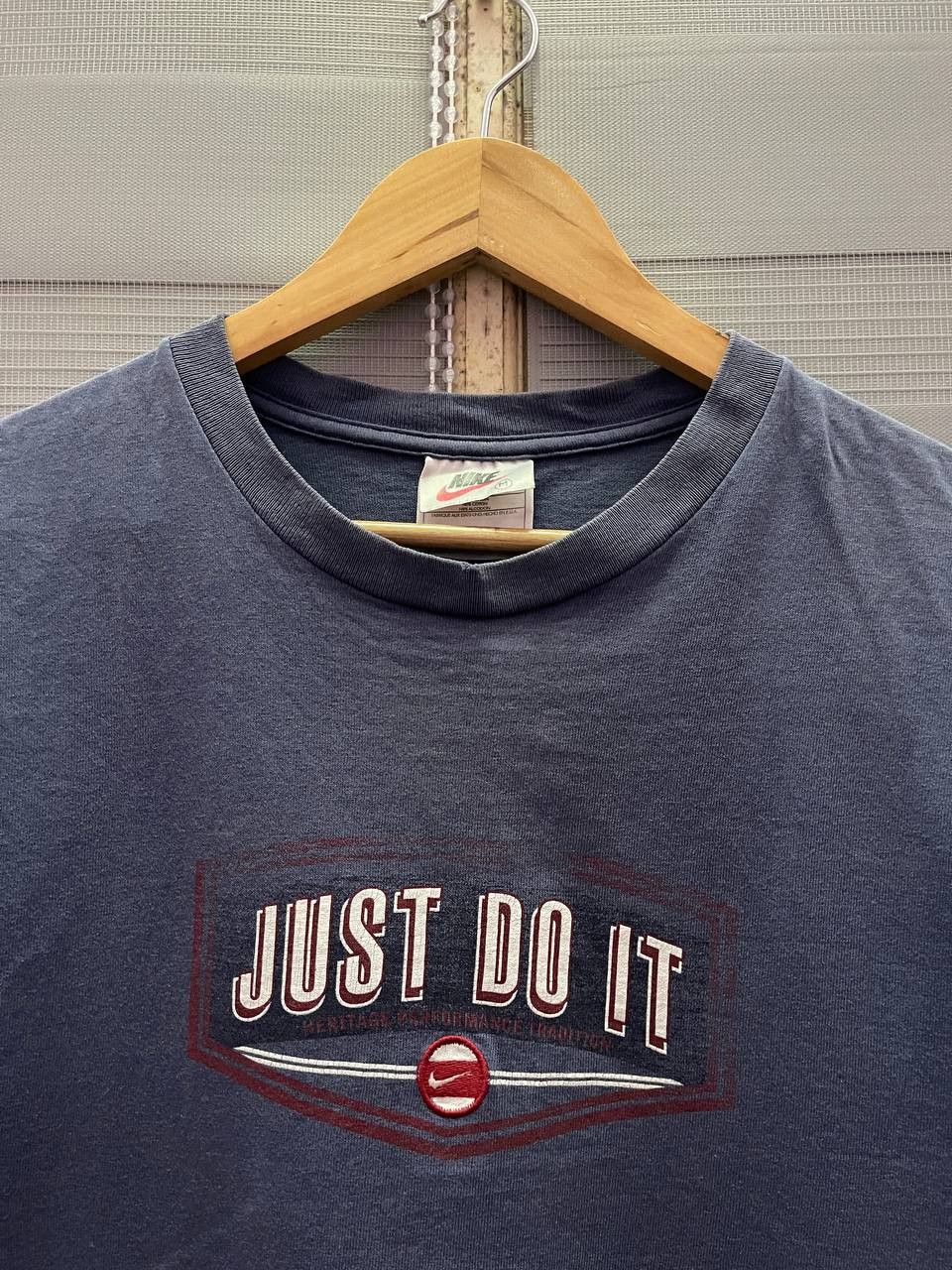 Nike 2000s Sun Faded Nike Just Do It Tees Size US L / EU 52-54 / 3 - 3 Thumbnail