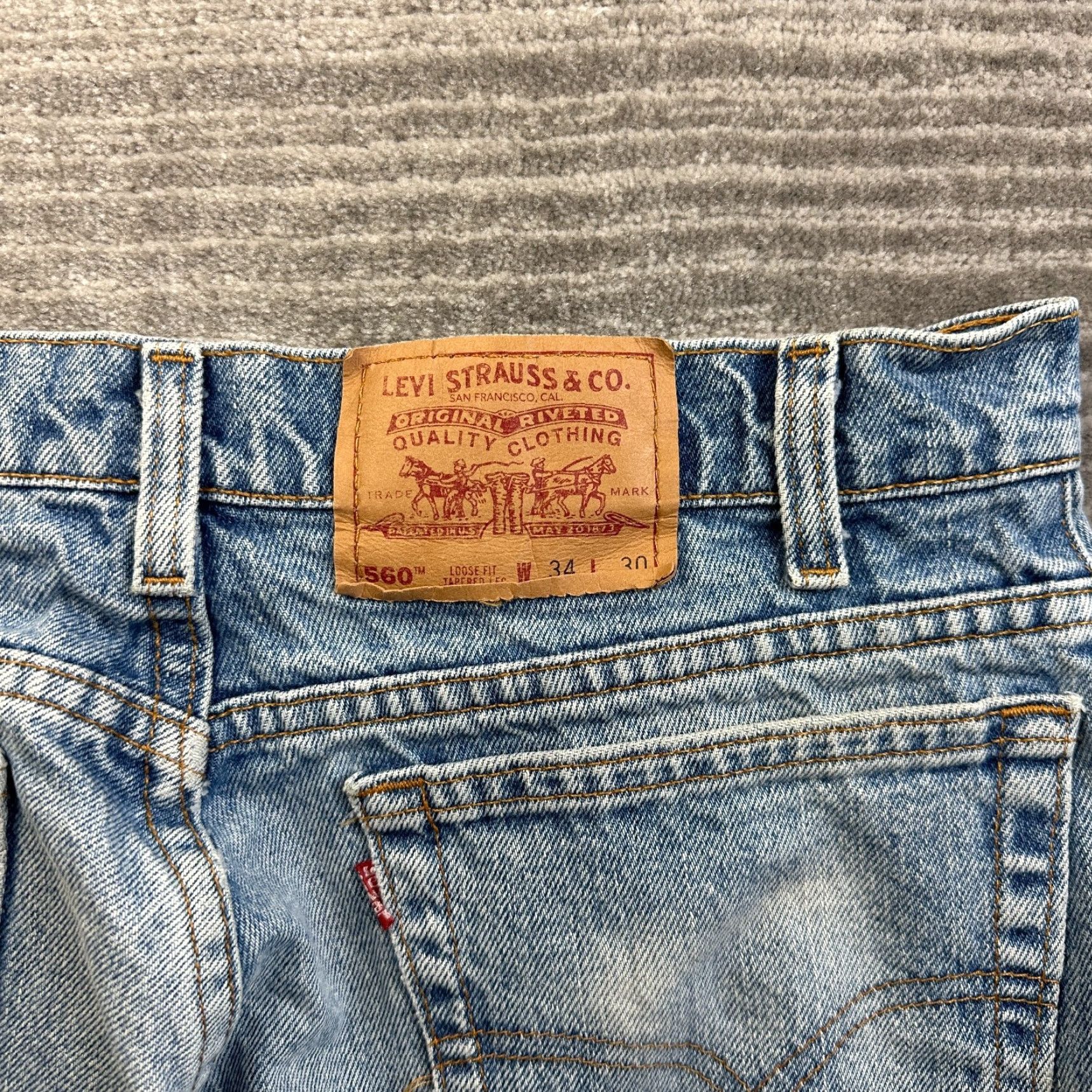 Levi's Levi's 560 Jeans Mens 34x30 Blue Denim Pants 90s USA Made Tapered Leg Size US 30 / EU 46 - 3 Thumbnail
