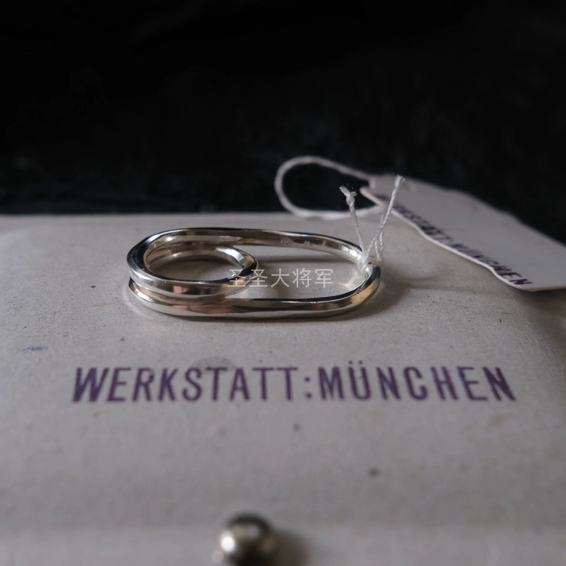 Werkstatt Munchen Werkstatt Munchen M1724 Polished Hammered 2F Ring XS/S/M Size ONE SIZE - 7 Thumbnail