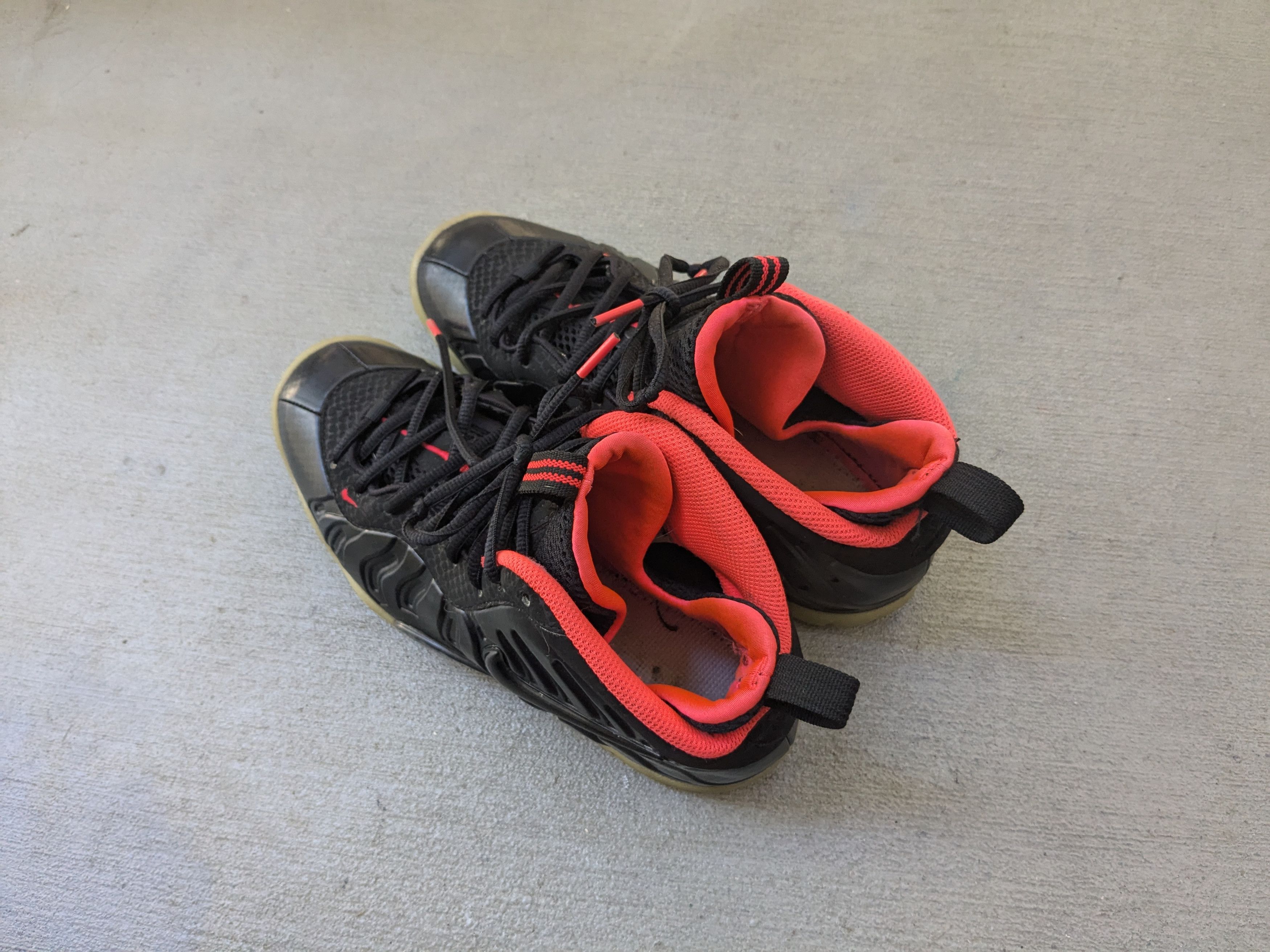 Nike Nike Air Youth Kids Foamposite Pro Yeezy 6.5Y 644792-001 Size US 6.5 / EU 39-40 - 13 Thumbnail