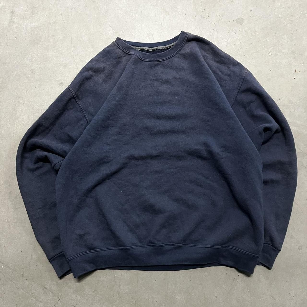Vintage Crazy Vintage Y2K/2000s Navy Blue Blank Sweatshirt with redish stains! Size US L / EU 52-54 / 3 - 1 Thumbnail