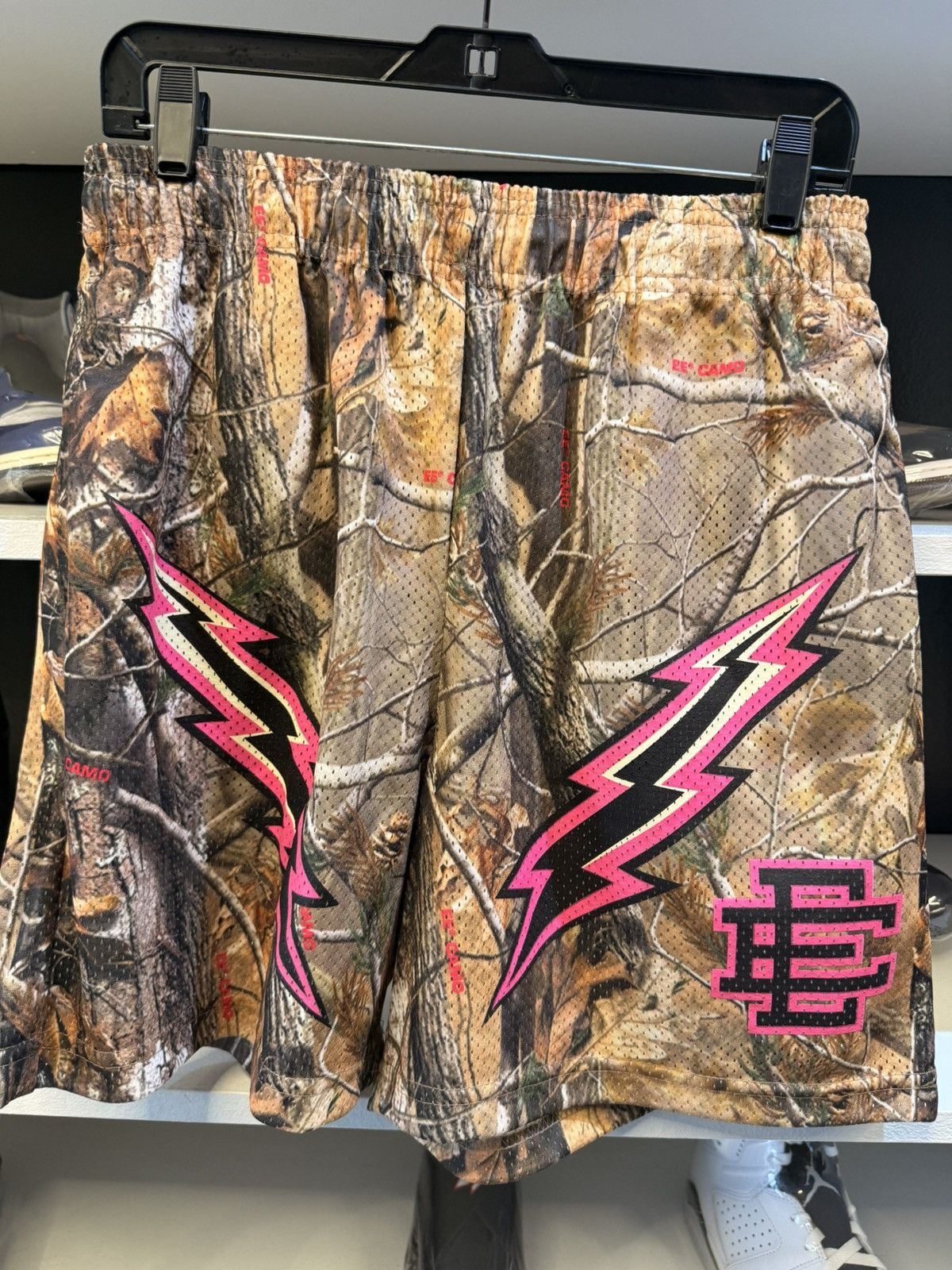 Eric Emanuel Eric Emanuel EE Basic Short Camo Neon Pink Size US 34 / EU 50 - 1 Thumbnail