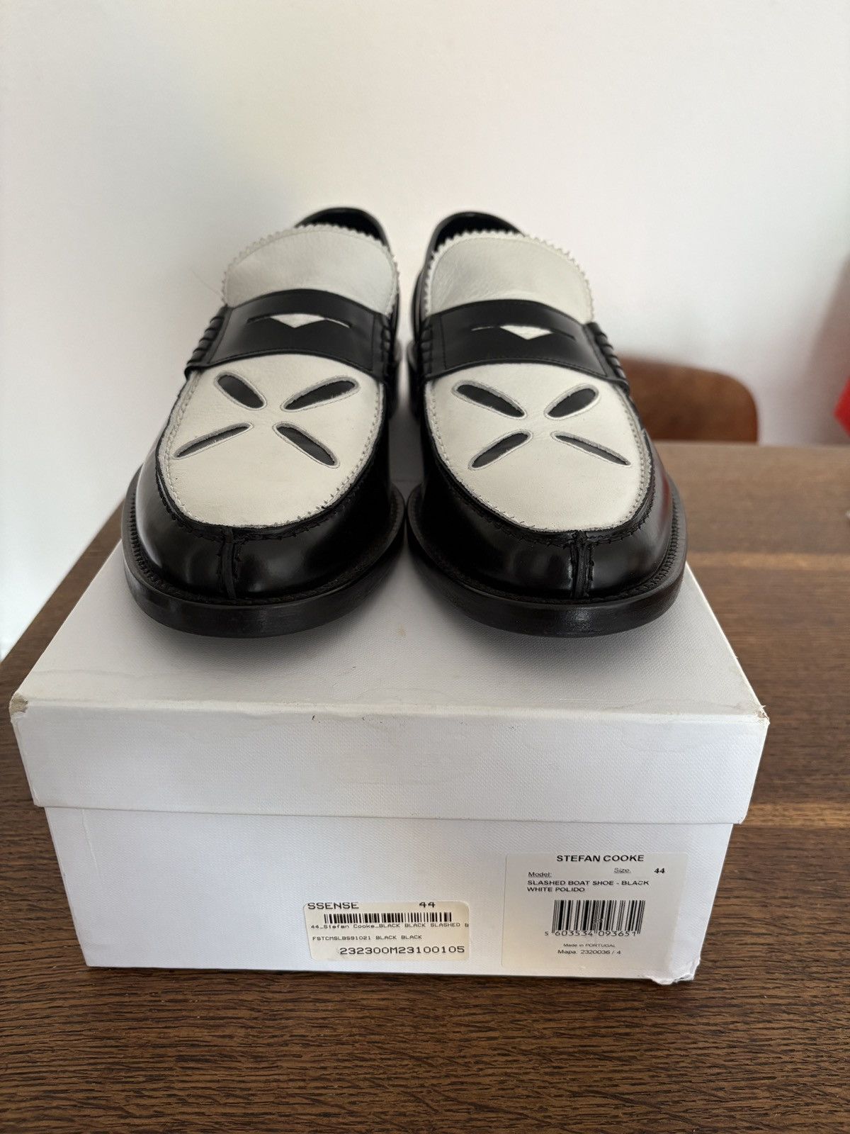 Stefan Cooke Stefan Cooke black and white loafers size 11 Size US 11 / EU 44 - 2 Thumbnail