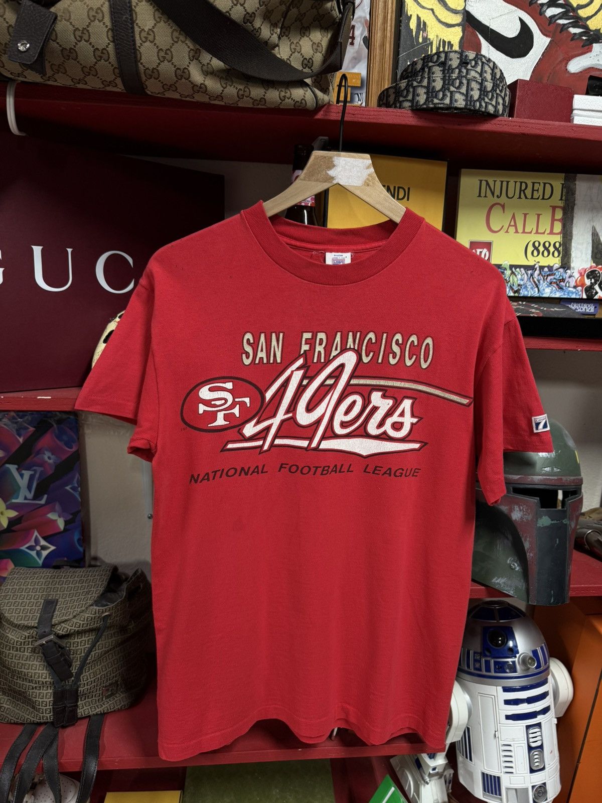 Vintage Vintage 90’s San Francisco 49ers T-Shirt Size Medium Size US M / EU 48-50 / 2 - 5 Thumbnail