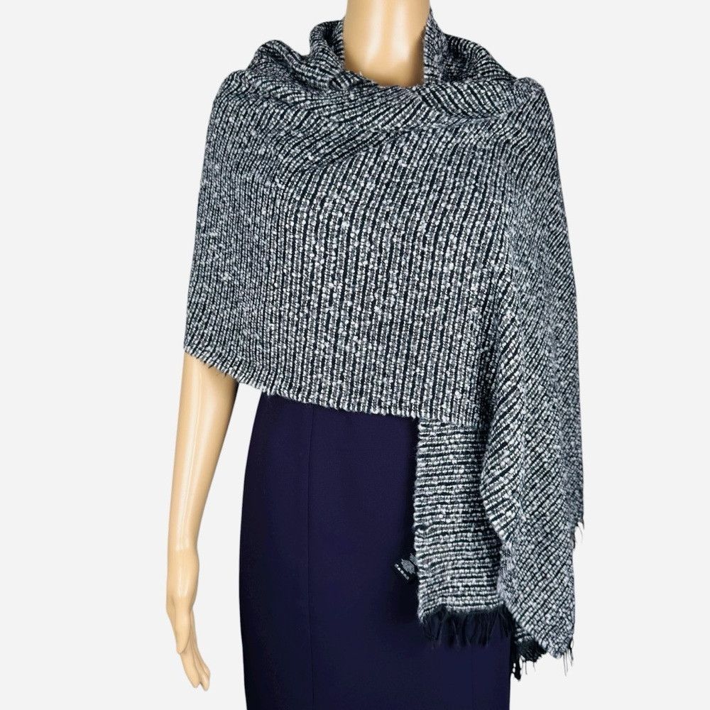 Theory Theory Boucle Fringe Made In Italy Scarf Size 19 x 76 Size ONE SIZE - 3 Thumbnail